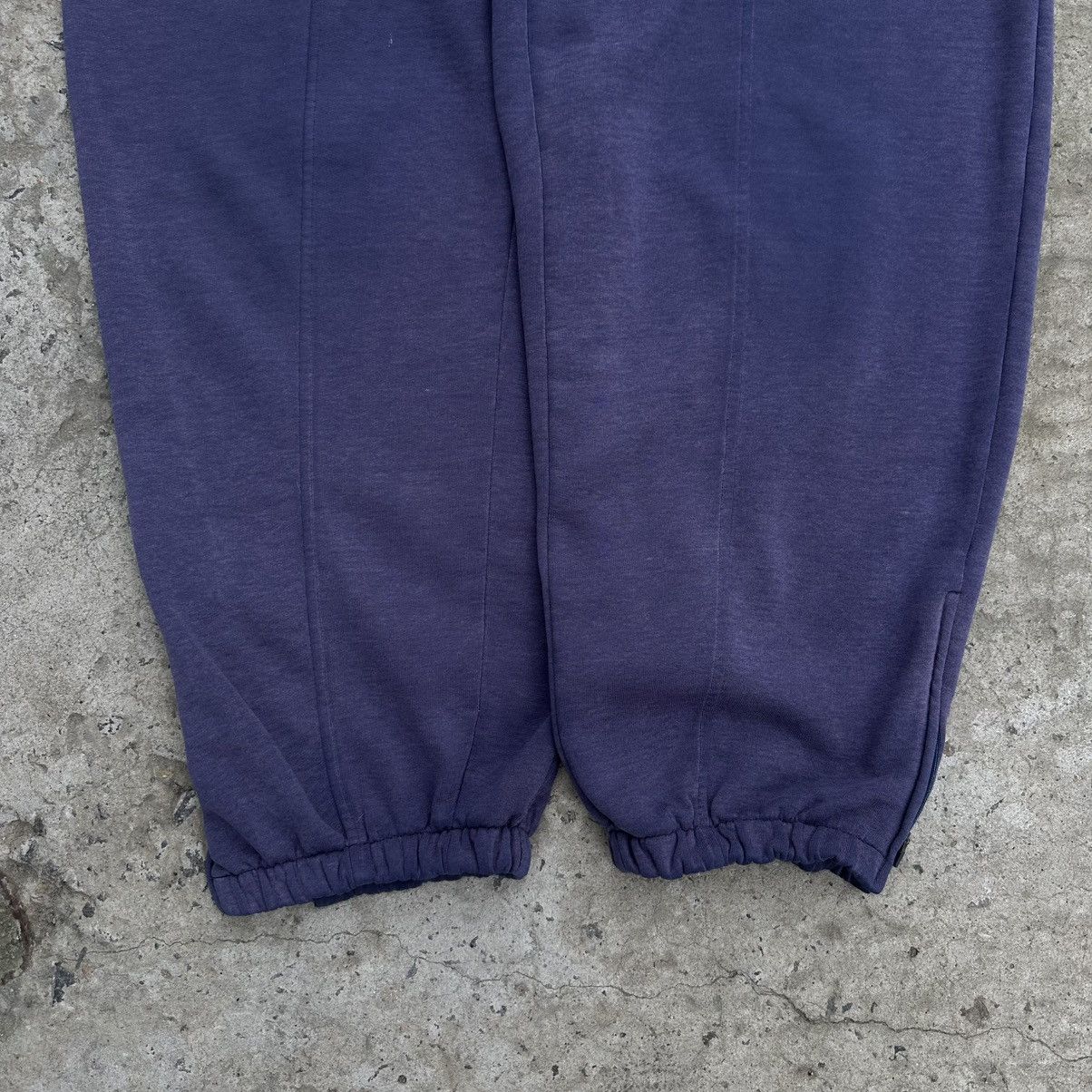 Umbro Vintage Umbro Joggers Small Logo Trashed Size L Y2K 90s USA Size US 36 / EU 52 - 4 Thumbnail