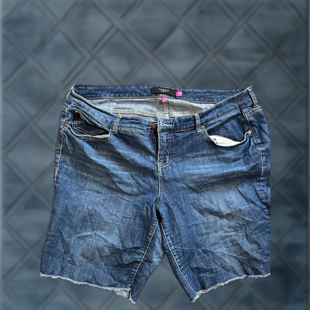 Torrid Torrid Denim Cut Off Shorts Plus Size 22 Women’s Size 40" / US 18 - 1 Thumbnail
