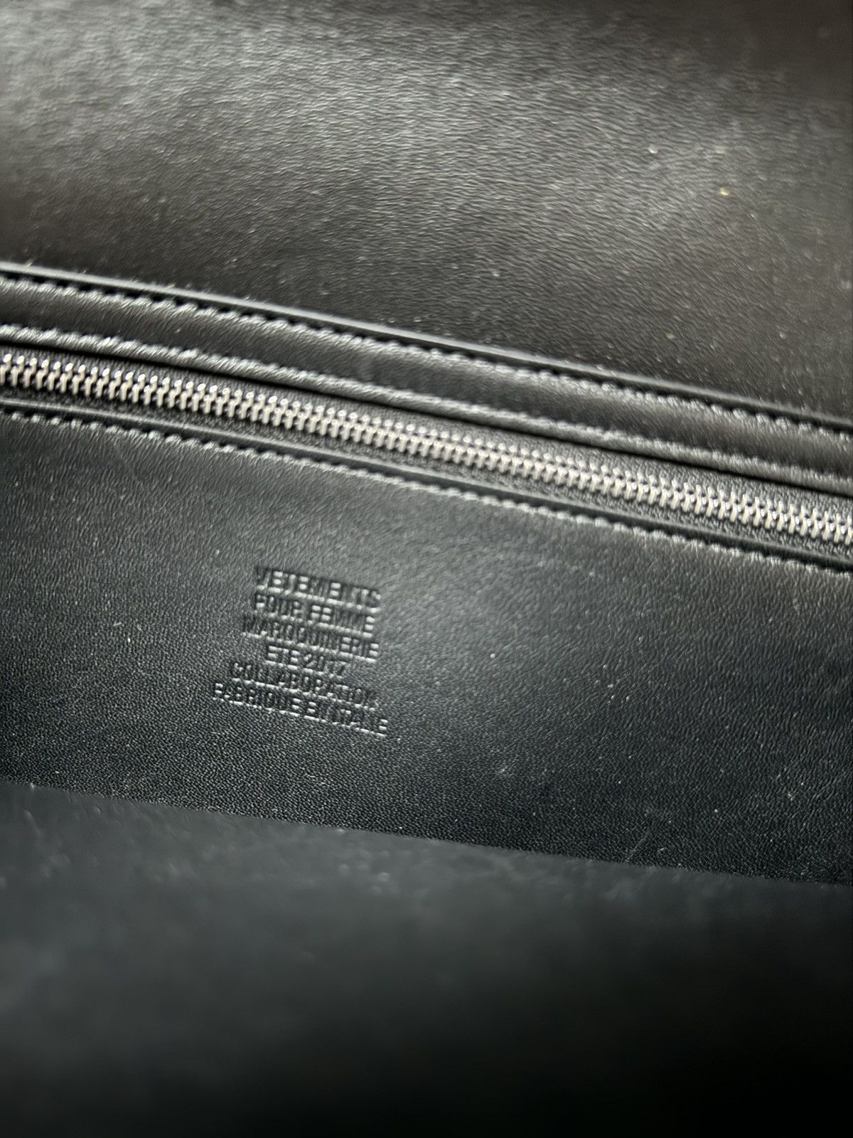 Vetements Vetements x Eastpak SS17 Leather Clutch Bag Size ONE SIZE - 11 Thumbnail