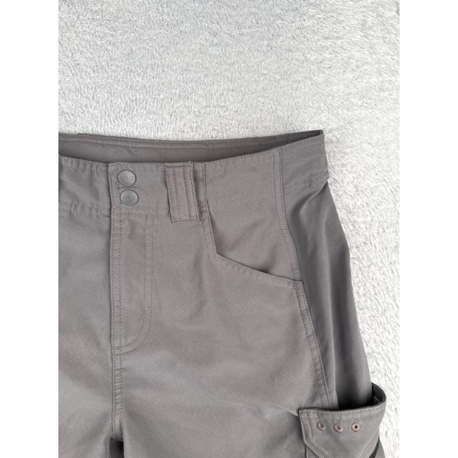Vintage Columbia Mens Shorts Cargo Nylon Gray 30x10 Regular PFG Outdoor Shell Pocket Logo Casual Boat Fishing Kayak Size US 30 / EU 46 - 5 Thumbnail