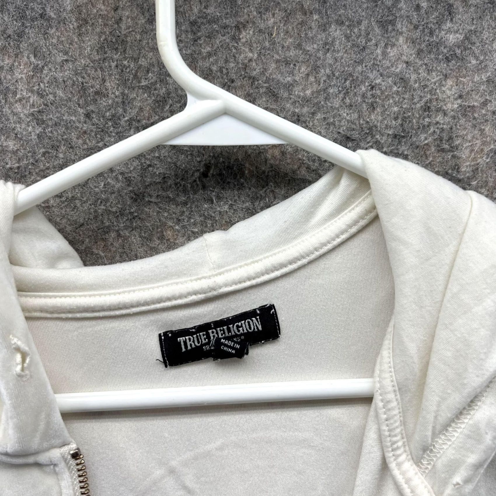 True Religion VINTAGE? No. True Religion Sweater Women Medium Horse Shoe White Full Zip Hoodie Polyester Size M / US 6-8 / IT 42-44 - 5 Thumbnail