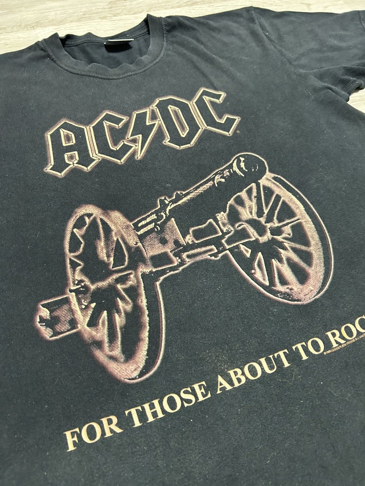 AC/DC Vintage AC/DC 1999 Rock T-shirt We Salute You! Size XL Size US XL / EU 56 / 4 - 8 Thumbnail