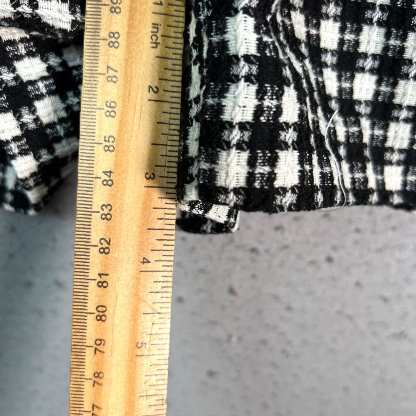 Zara Zara Womens Bermuda Shorts High-Waisted Plaid Tweed Black White Size S Size 28" / US 6 / IT 42 - 7 Thumbnail