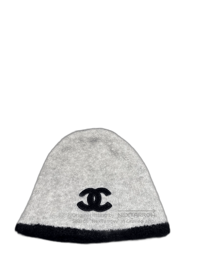 Chanel Chanel Gray Double C Logo Knit Hat. Size ONE SIZE - 1 Thumbnail