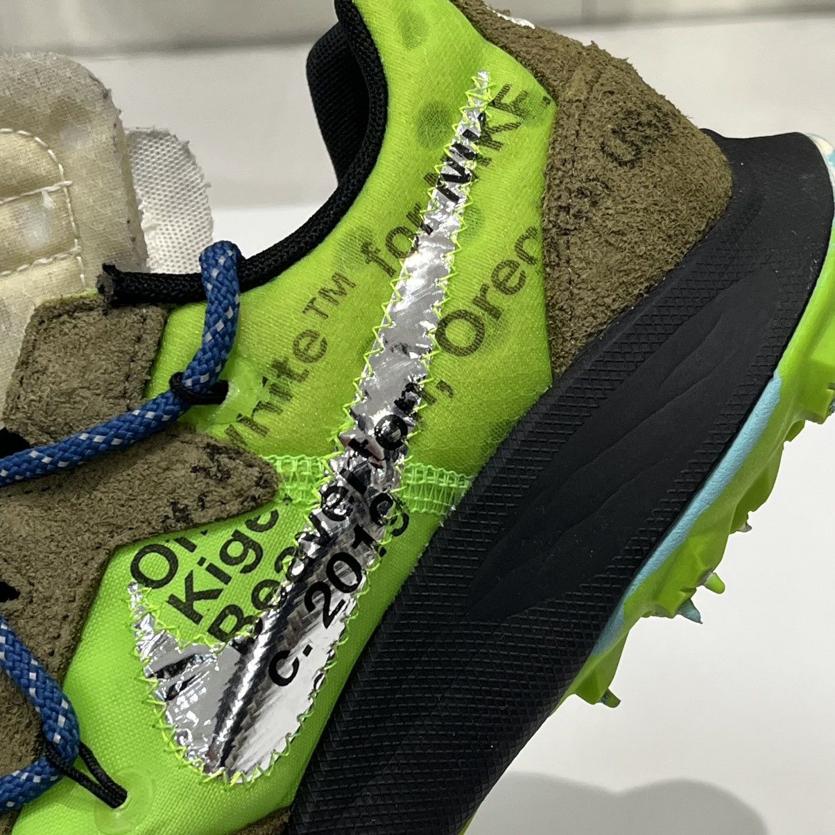 Nike × Off-White Nike Zoom Terra Kiger 5 Off-White Electric Green (W) Size US 10.5 / EU 43-44 - 12 Thumbnail