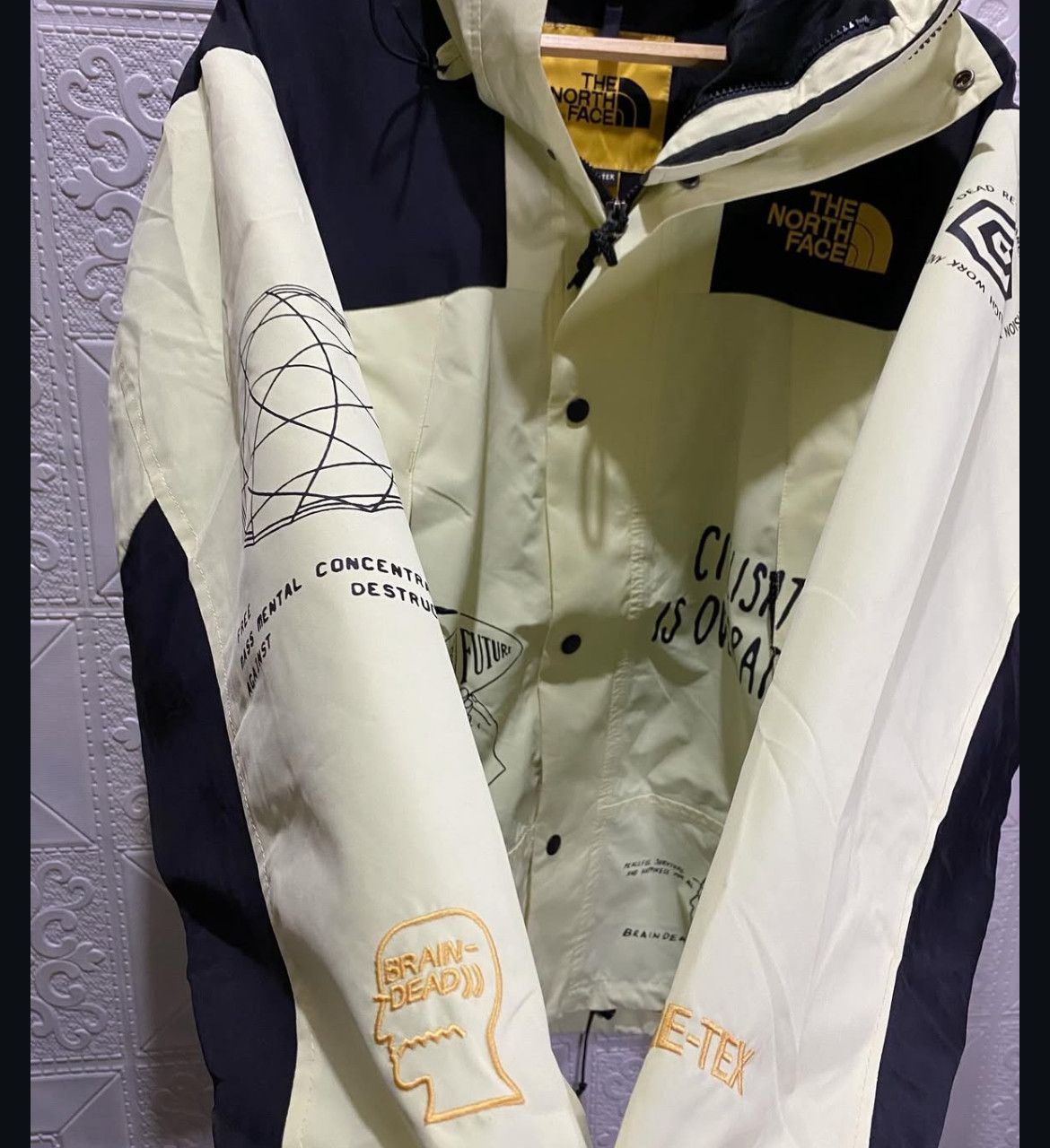 The North Face 2000s The North Face Goretex Brain Dead Mountain Jacket Size US L / EU 52-54 / 3 - 7 Thumbnail