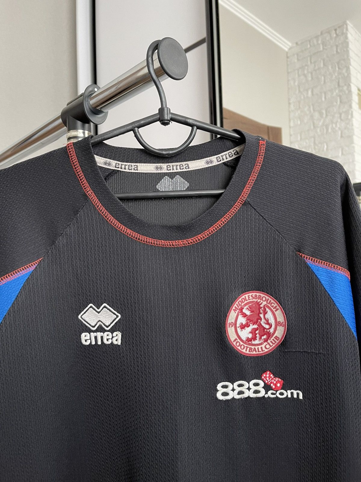 Vintage 2006/2007 Errea Middlesbrough Vintage Soccer Training Jersey Size US XL / EU 56 / 4 - 6 Thumbnail