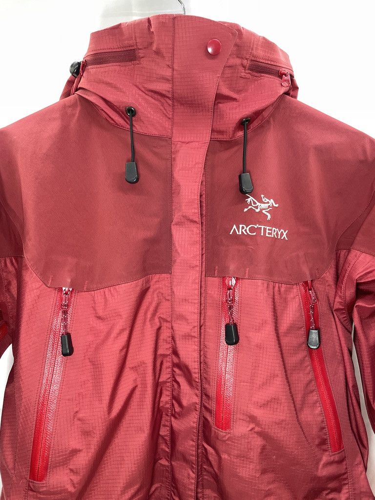 Arc'teryx ARCTERYX Theta AR 2003 Sangria Red Vintage Gore Tex Jacket Size US S / EU 44-46 / 1 - 3 Thumbnail