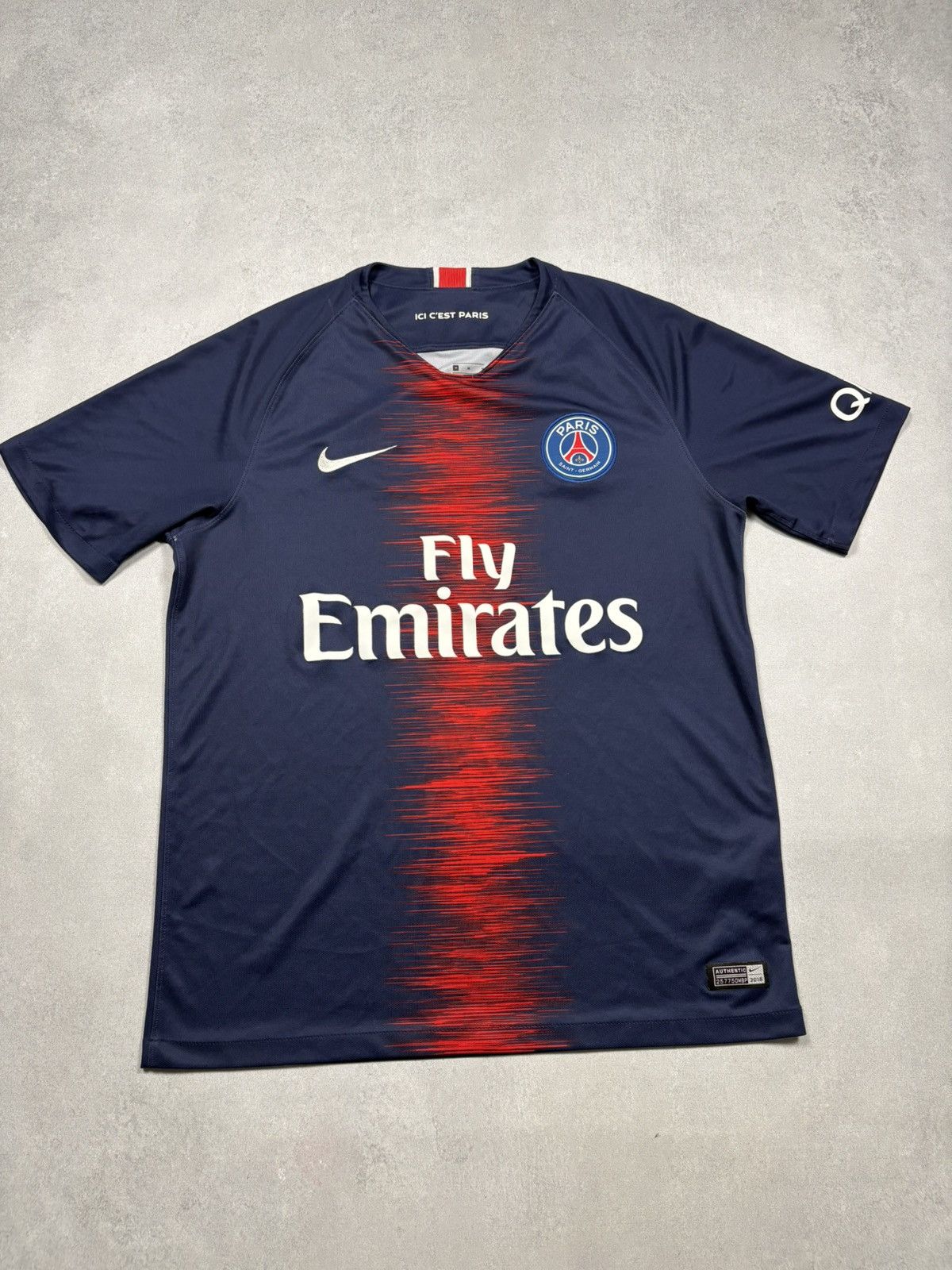 Nike Nike PSG Paris Saint-Germain 2018/19 Home Kit Soccer Jersey Size US M / EU 48-50 / 2 - 1 Thumbnail