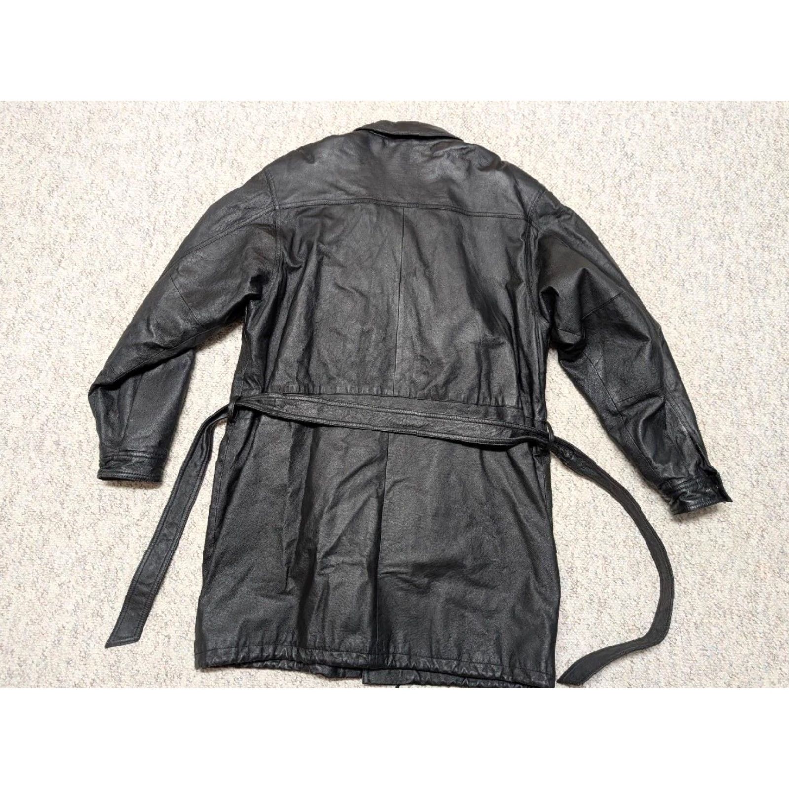 Vintage VINTAGE 1990s black leather overcoat belted trench coat M Mens Coat 42-44 overcoat belt snap zip Size US M / EU 48-50 / 2 - 2 Thumbnail