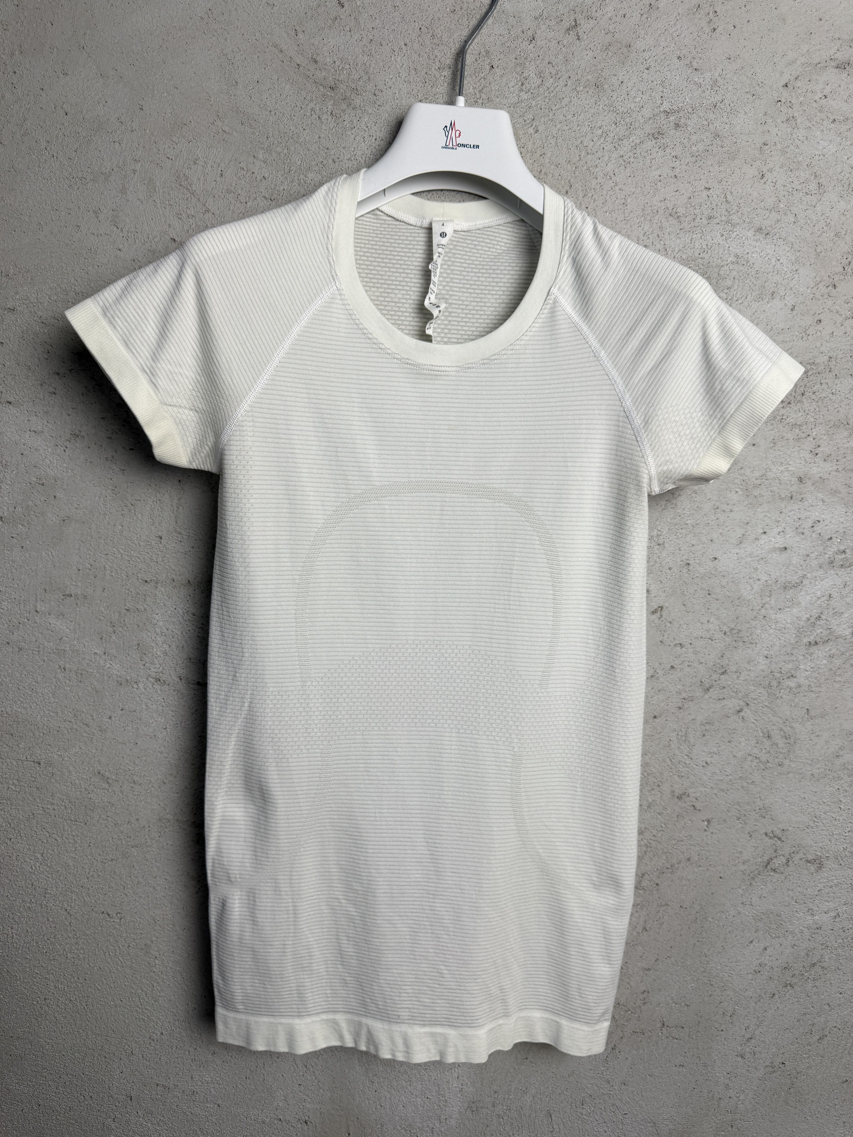 Lululemon Lululemon Swiftly tech t-shirt tee gym sport pilates yoga Size S / US 4 / IT 40 - 1 Thumbnail