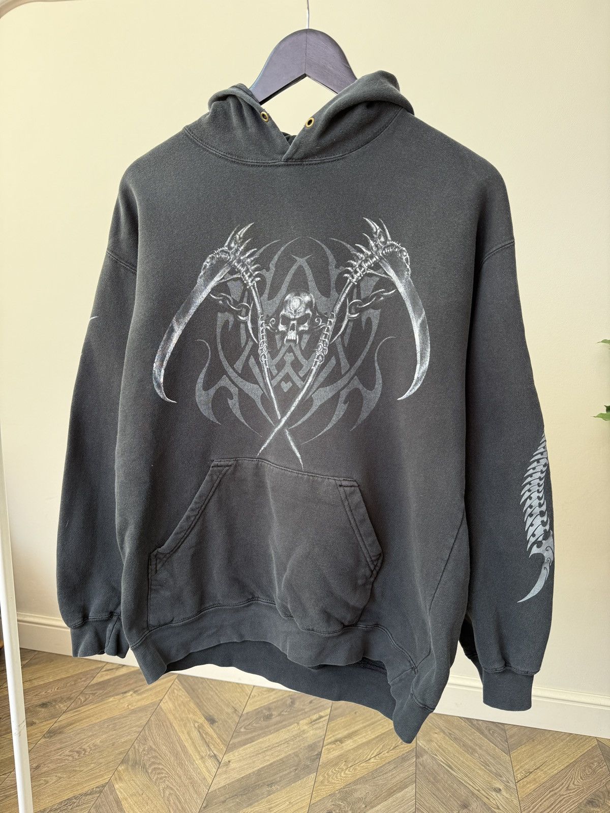 Vintage Vintage Gothic Skull Faded Distressed Y2K Rare Hoodie Size US S / EU 44-46 / 1 - 4 Thumbnail