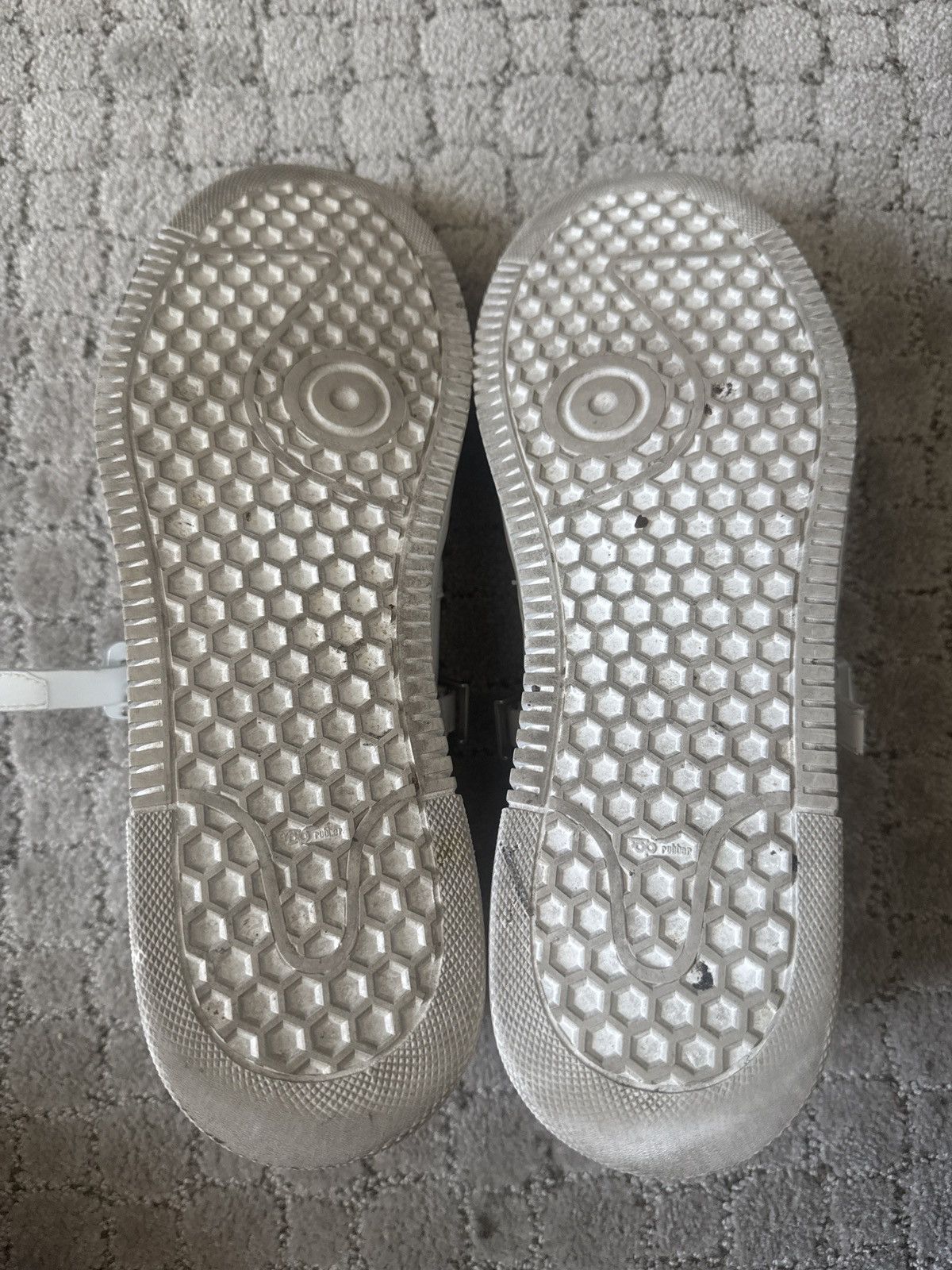 1017 ALYX 9SM 1017 Alex 9sm low top buckle sneaker Size US 10.5 / EU 43-44 - 6 Thumbnail