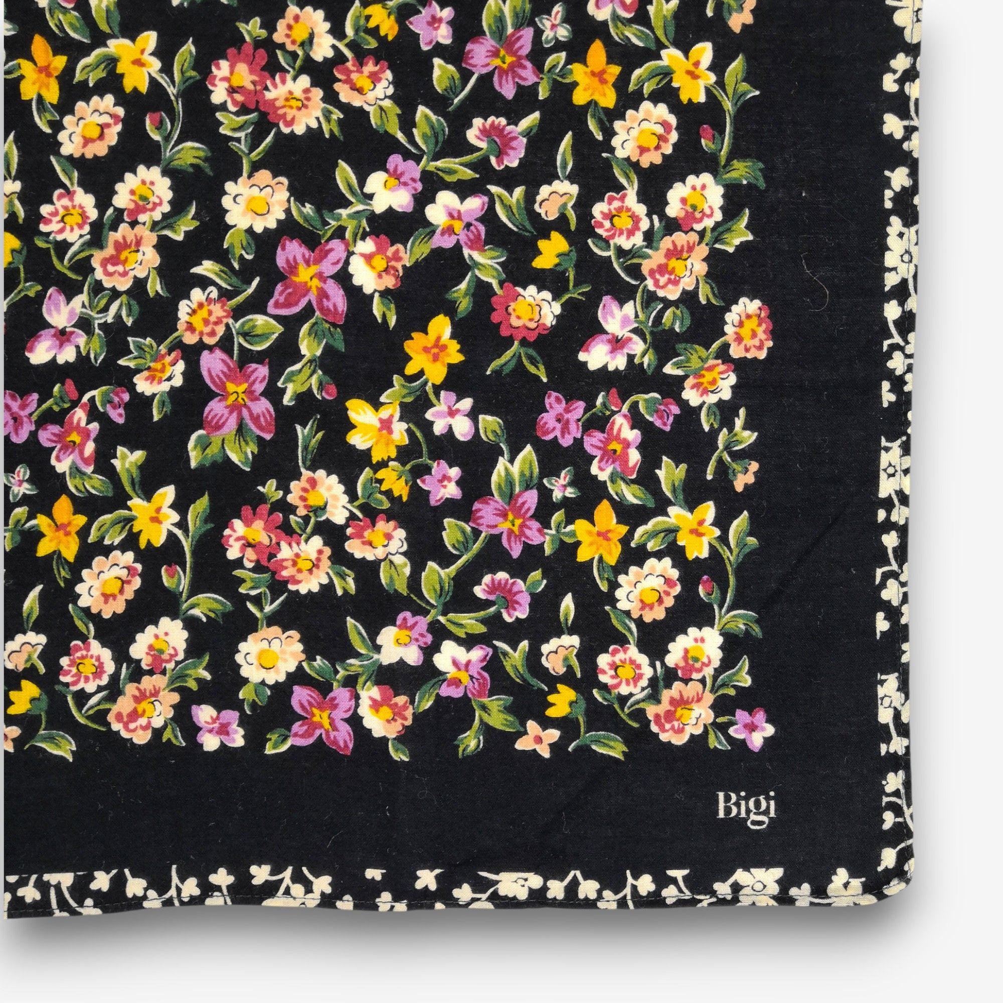 BIGI Vintage Bigi Handkerchief Pocket Square Bandana Size ONE SIZE - 3 Thumbnail