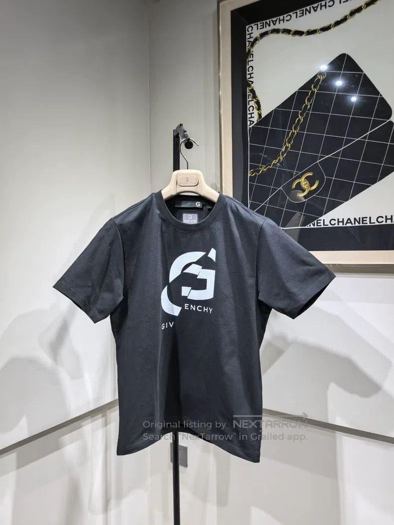 Givenchy Givenchy New Black Crew Neck T-Shirt Short Sleeve Size US S / EU 44-46 / 1 - 1 Thumbnail