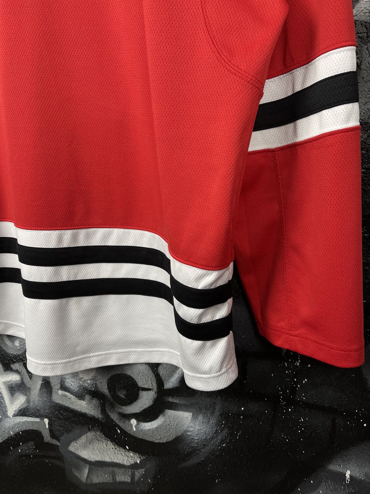 NHL Chicago Blackhawks NHL Fanatics Oversized Jersey Size M Size US M / EU 48-50 / 2 - 12 Thumbnail