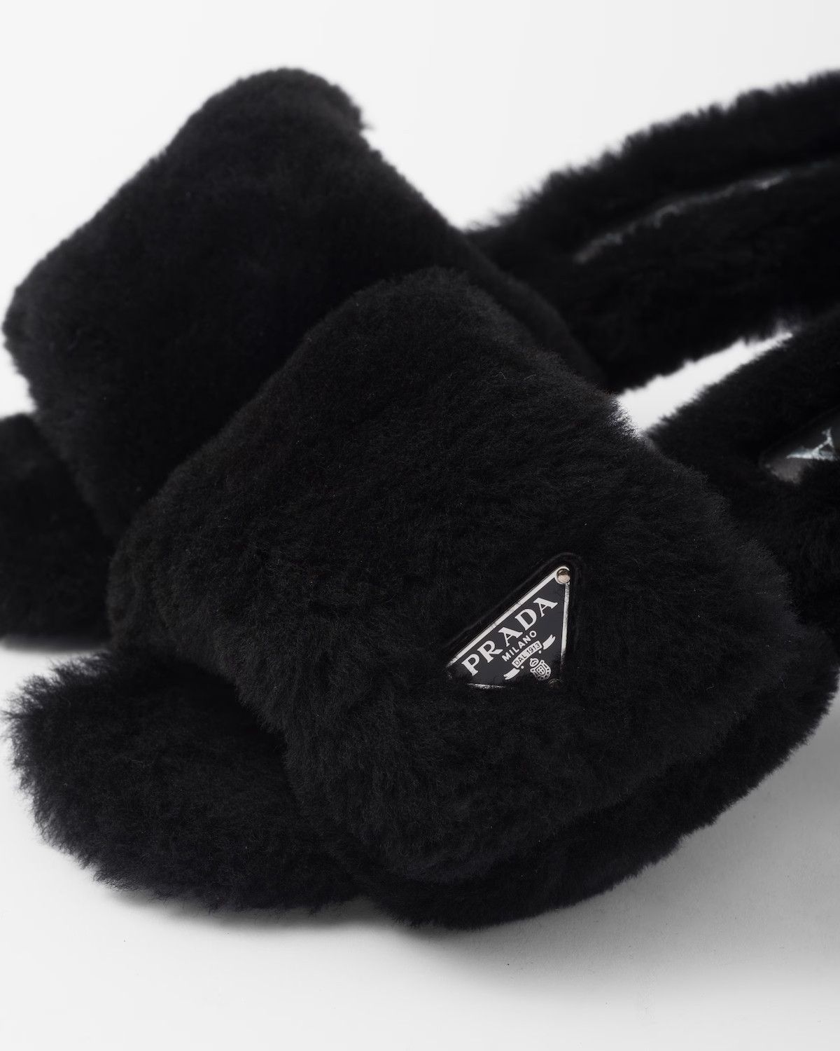 Prada o1w1db11124 Shearling Sandals in Black Size US 10 / IT 40 - 4 Thumbnail
