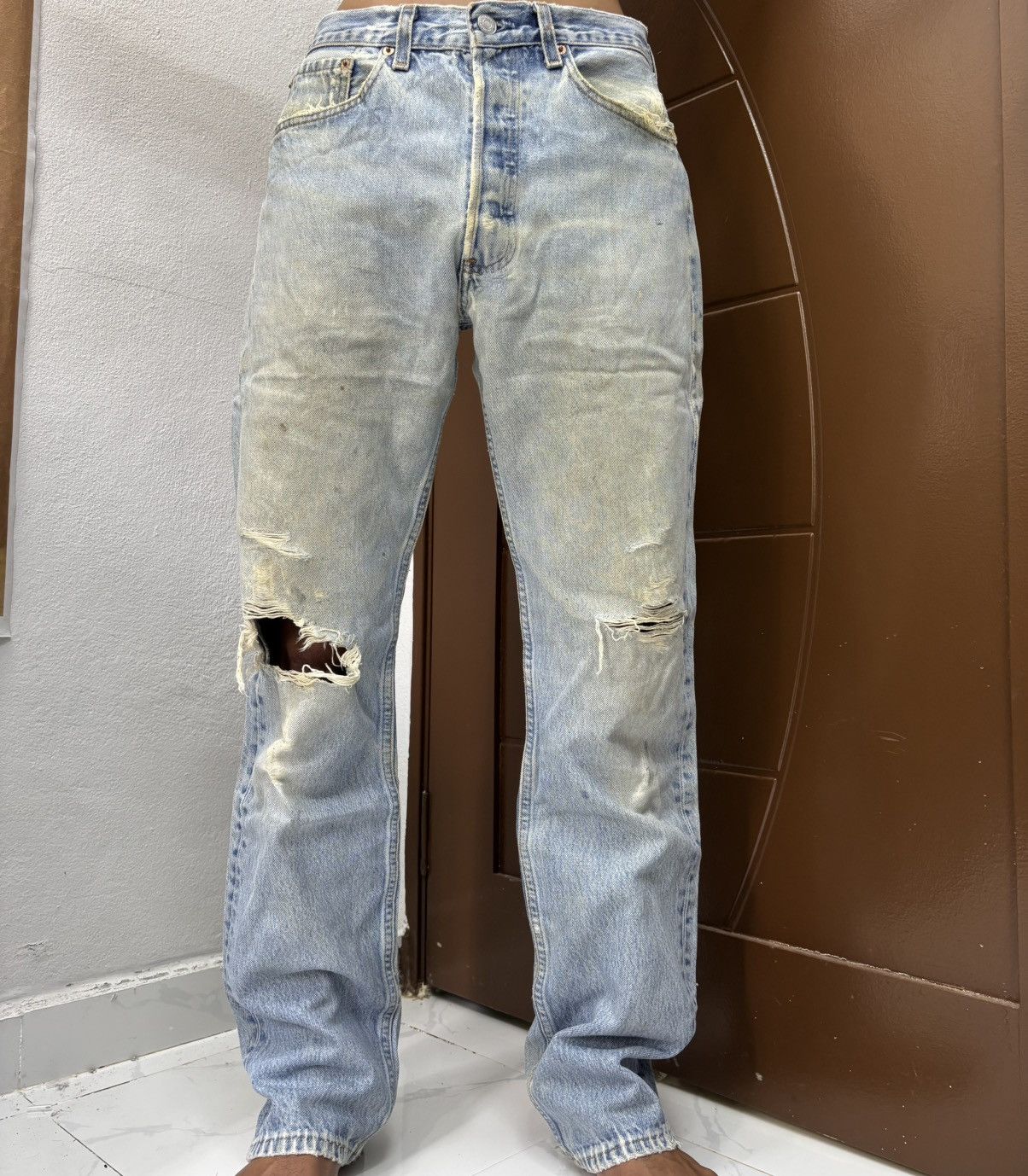 Levi's Vintage LEVIS 501 Kurt Cobain Distressed Denim Jeans Style Size US 31 - 19 Thumbnail