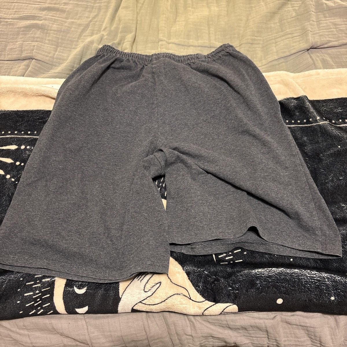 Russell Athletic Grey Russell Athletic shorts Size US 32 / EU 48 - 4 Thumbnail