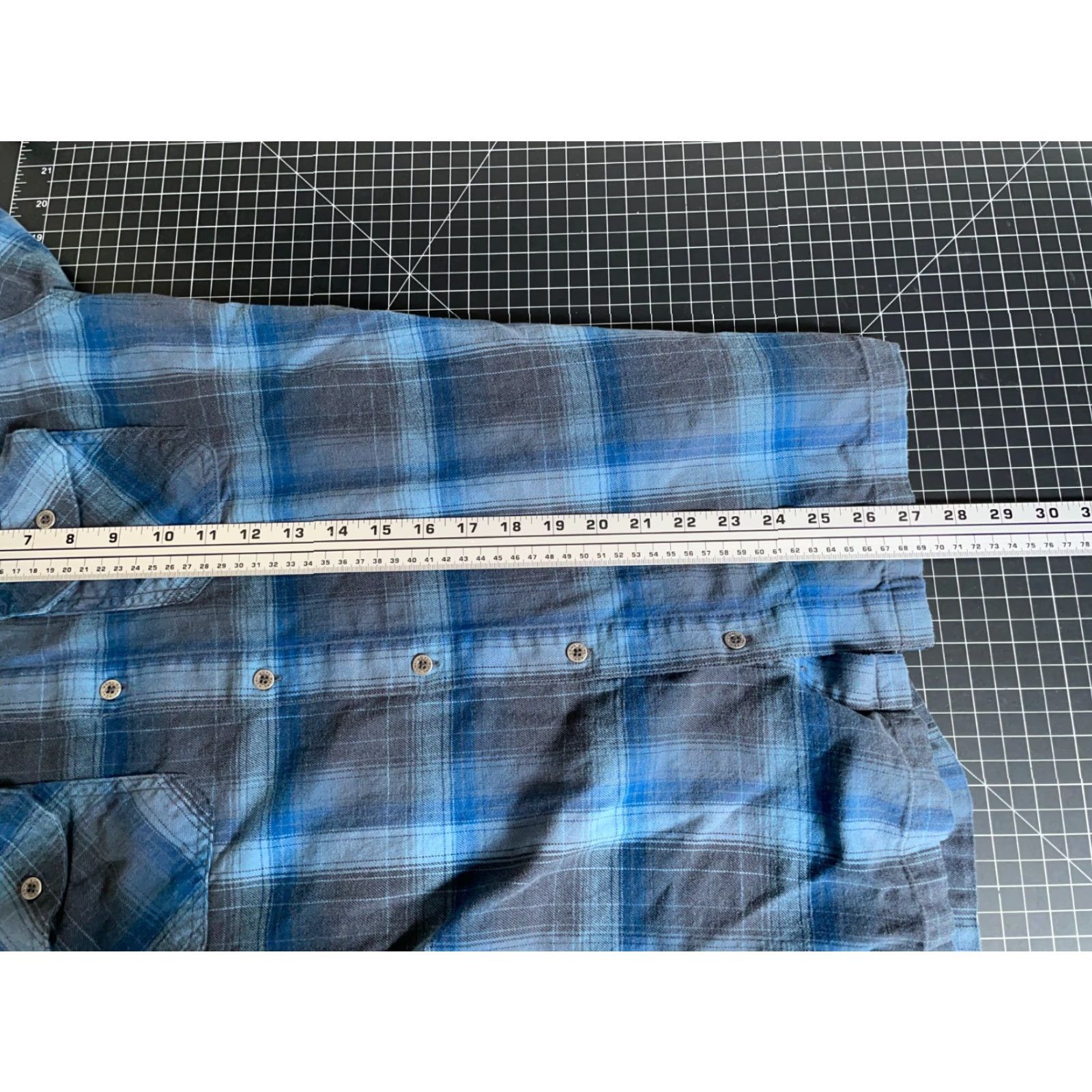 Vintage VINTAGE? No. Kuhl Dillingr Flannel Shirt Mens Large Blue Plaid Cotton-Tencel 7186 Long Sleeve Button-Up Fall Winter Casual Workwear Mens Size US L / EU 52-54 / 3 - 6 Thumbnail
