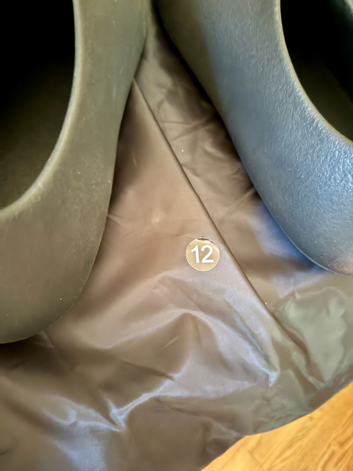 Yeezy YZY SL-01 — DS Size 12 Size US 12 / EU 45 - 7 Thumbnail