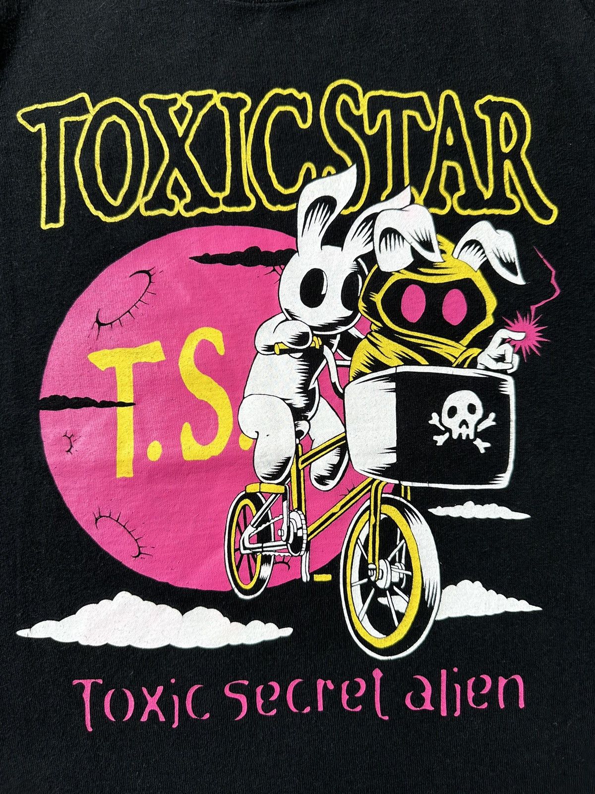 Beauty Beast 2000s Toxic Star cyberpunk tee Size US M / EU 48-50 / 2 - 8 Thumbnail