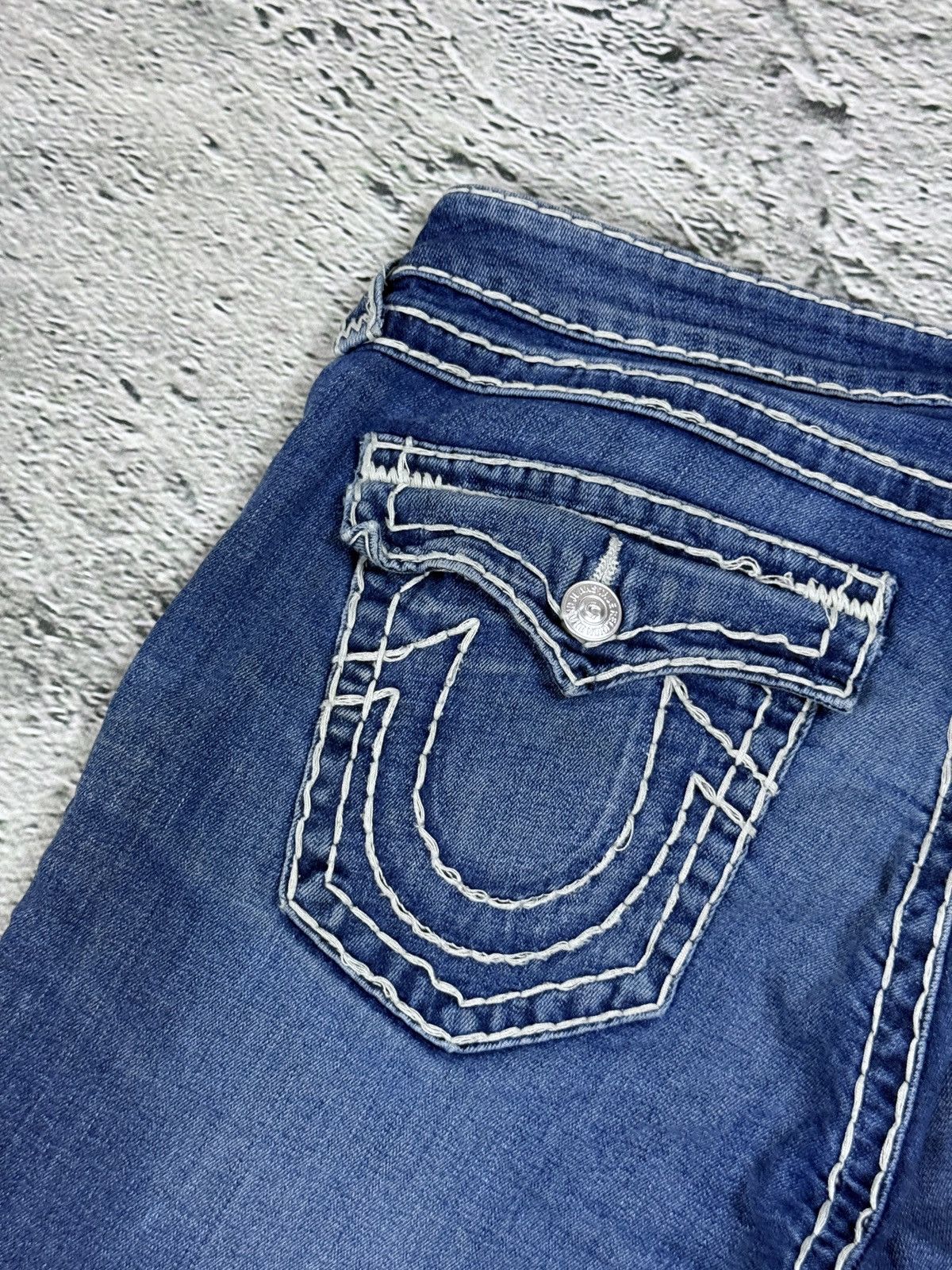 True Religion True Religion blue jeans white thick stitching skinny Size US 32 / EU 48 - 3 Thumbnail