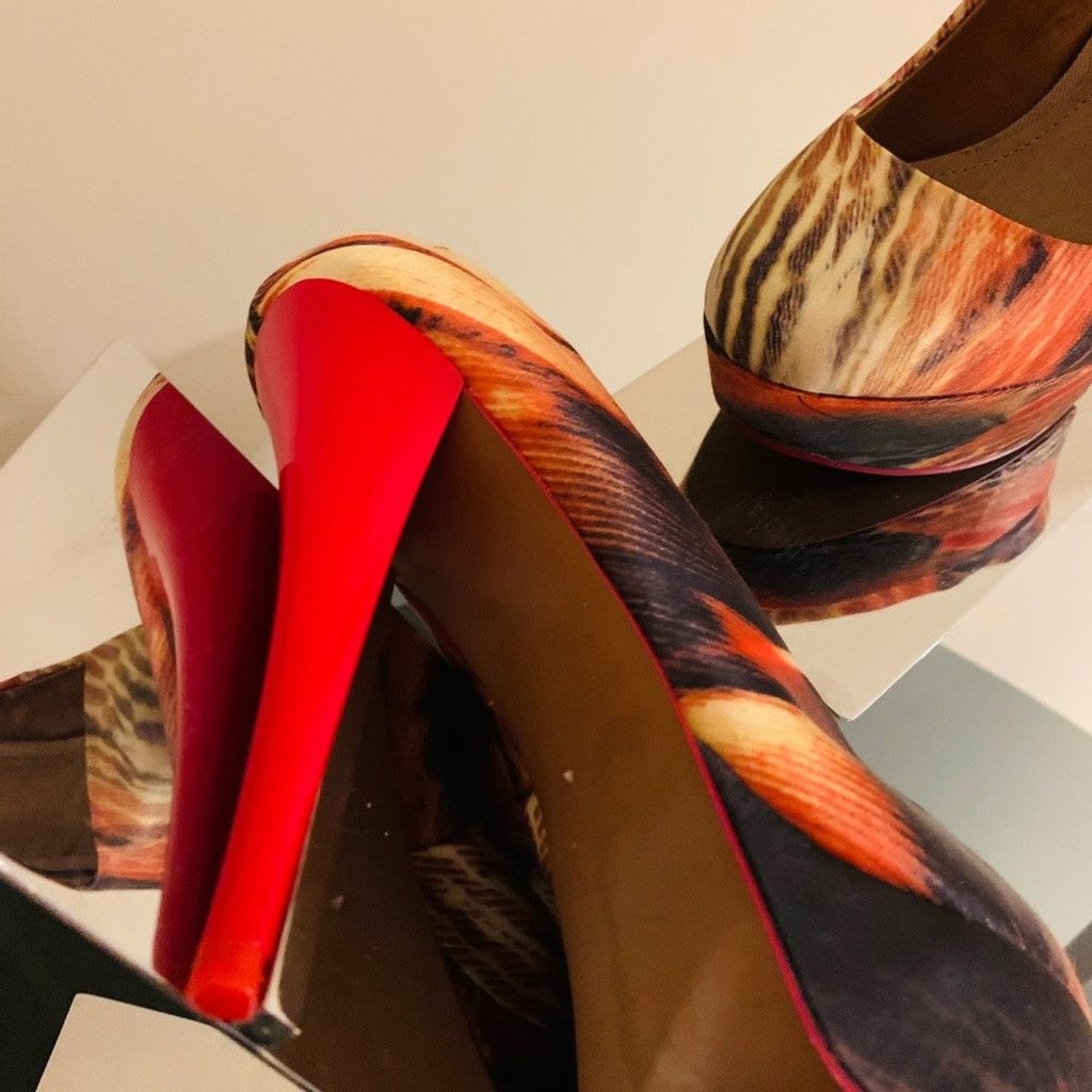 Aldo 💲💲SALE💲💲 Aldo red and printed fabric size 6.5 Size US 6.5 / IT 36.5 - 6 Thumbnail