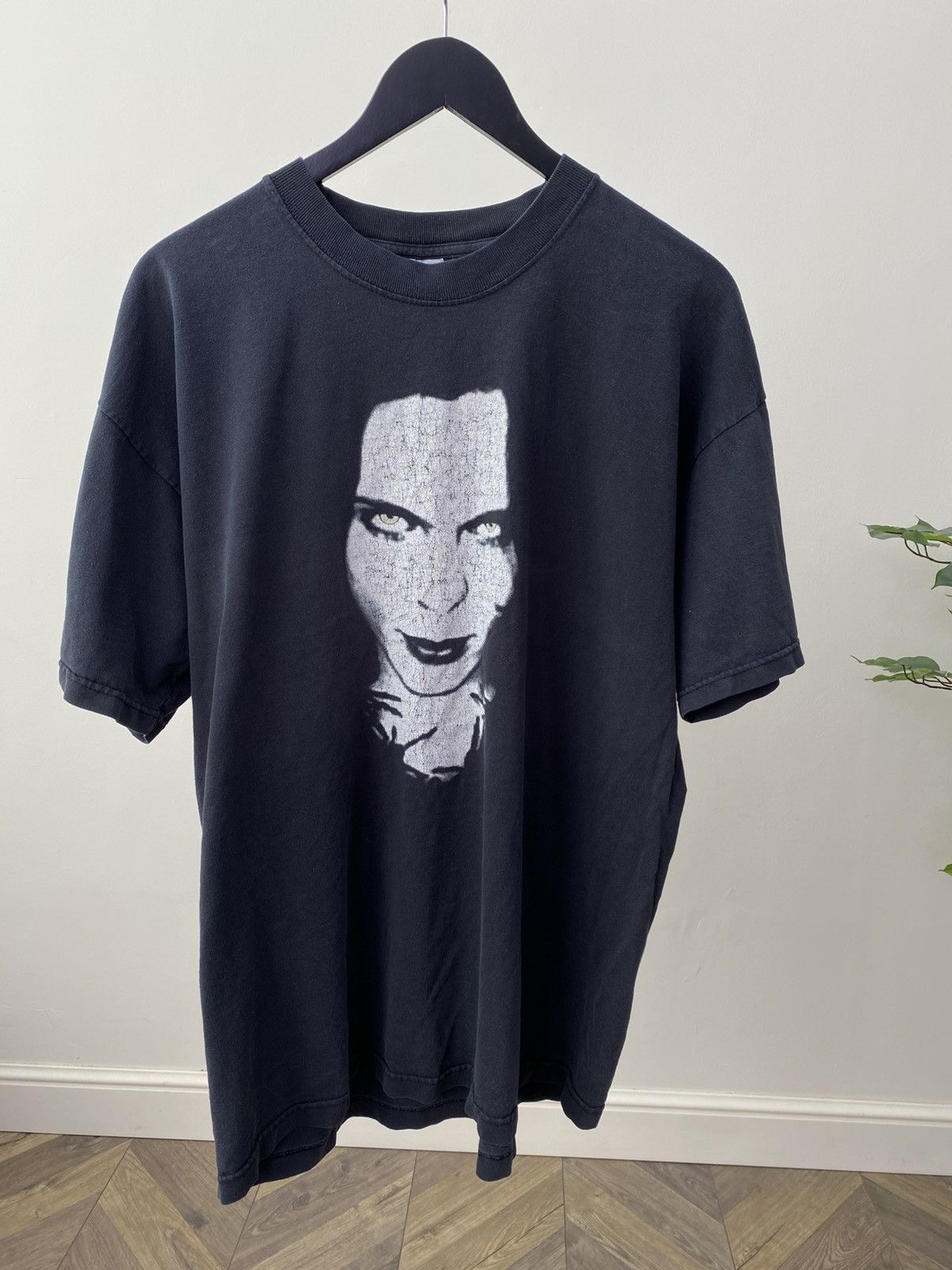 Marilyn Manson Vintage Marilyn Manson style Rare Faded T-Shirt Size US XL / EU 56 / 4 - 2 Thumbnail