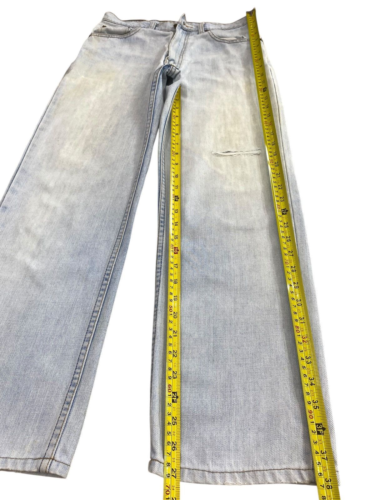 Levi's Vintage Levi’s Light Blue Wash Style Ripped Jeans Size US 28 / EU 44 - 7 Thumbnail