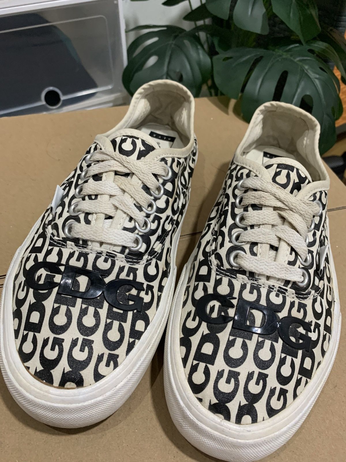 Comme des Garcons × Vans Vans OG Authentic LX CDG Comme Des Garcons Size US 6.5 / EU 39-40 - 1 Thumbnail