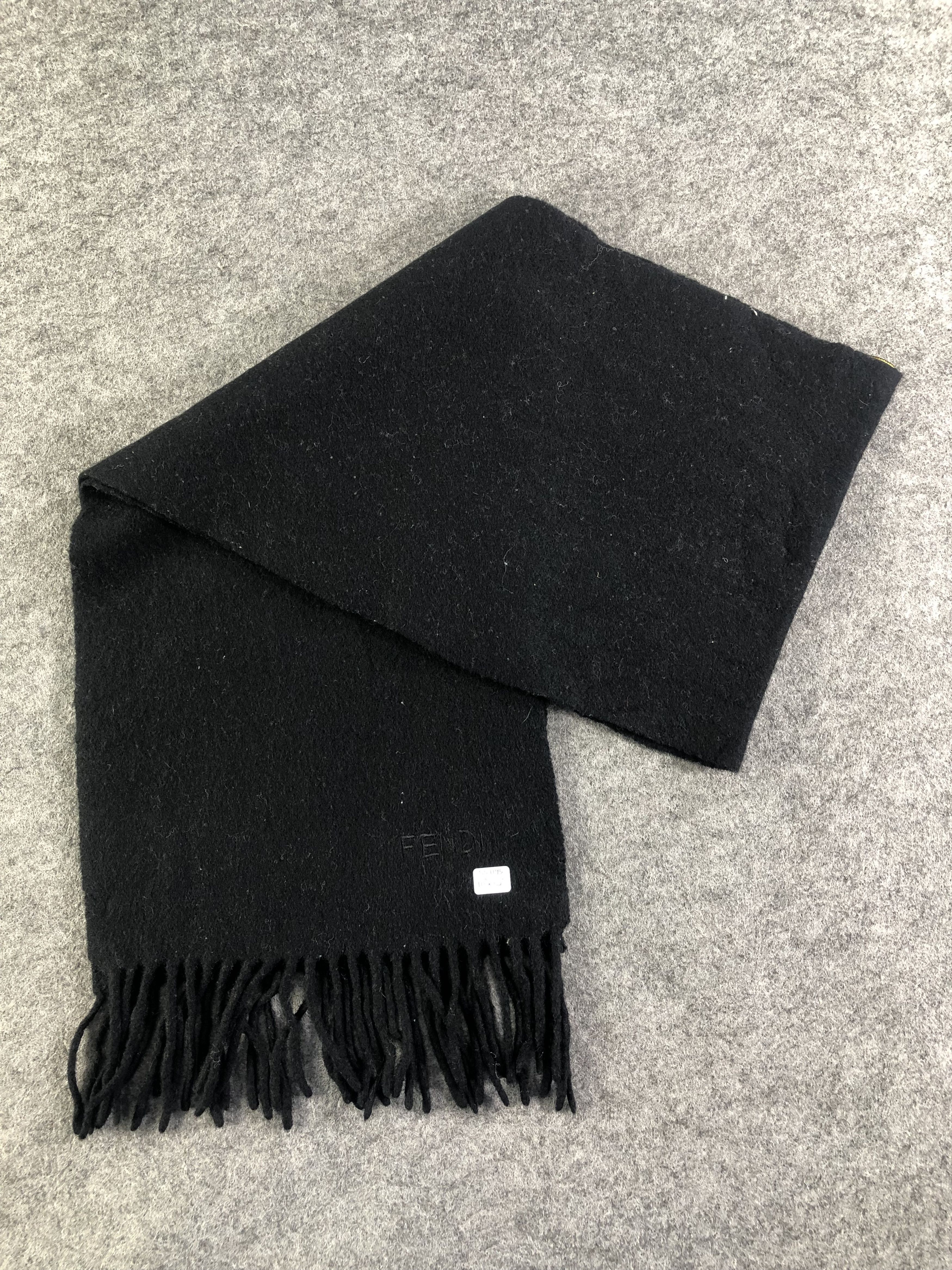 Vintage Fendi Blackout Scarf / Muffler / Neckwear SS1195 Size ONE SIZE - 4 Thumbnail