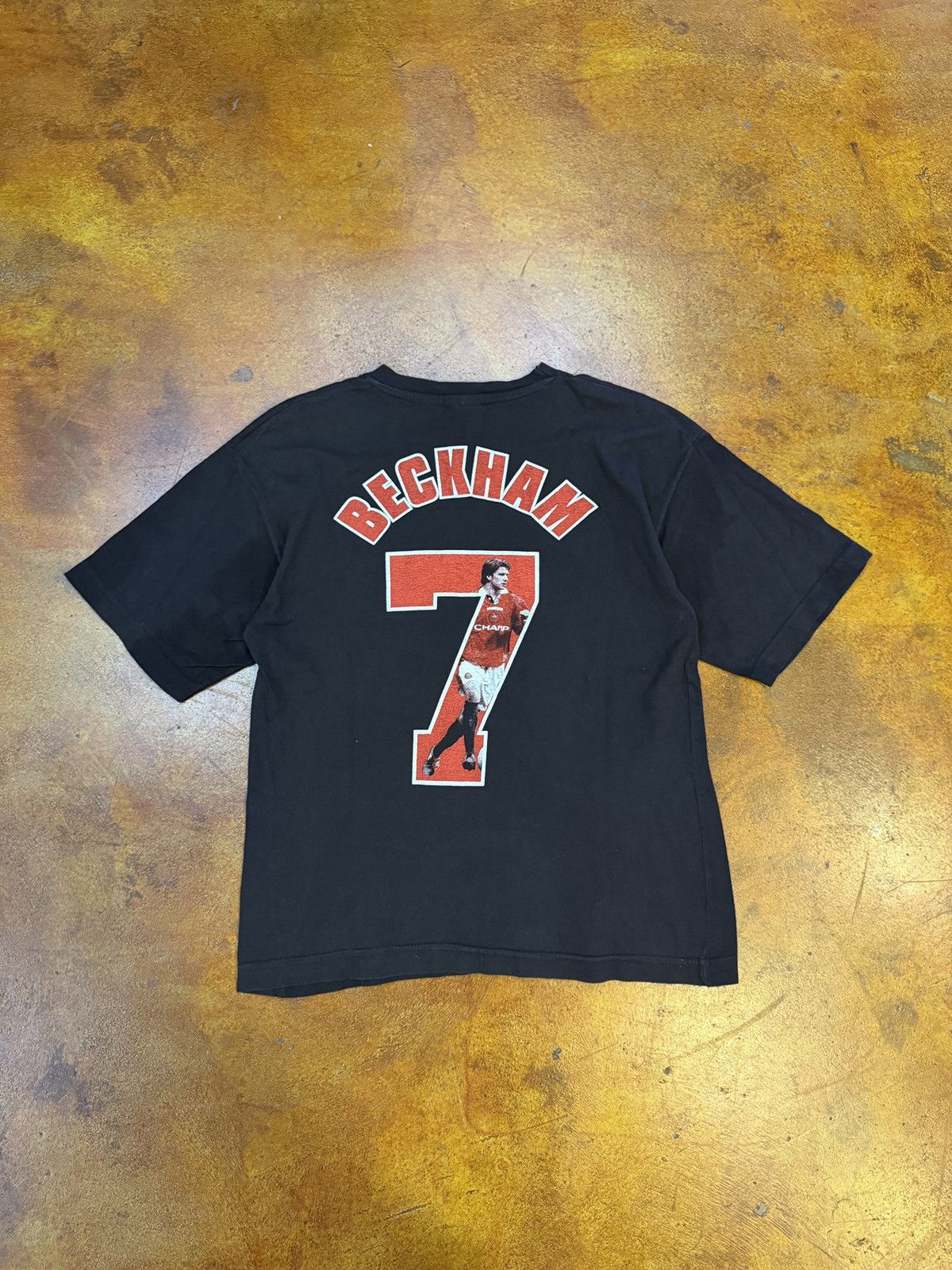 Vintage Vintage David Beckham 1998-99 Champions T-shirt Size US S / EU 44-46 / 1 - 2 Thumbnail