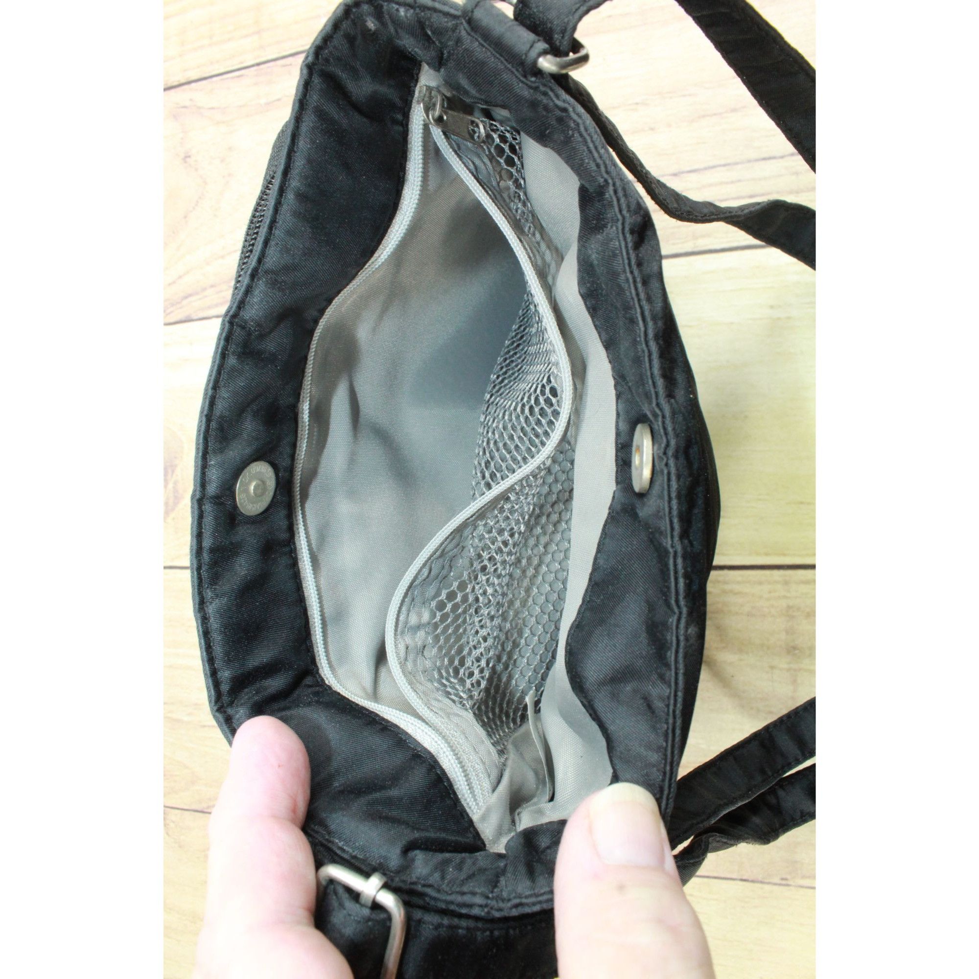 Other Travelon Classic Anti-Theft Hobo Shoulder Bag Black Size ONE SIZE - 6 Thumbnail
