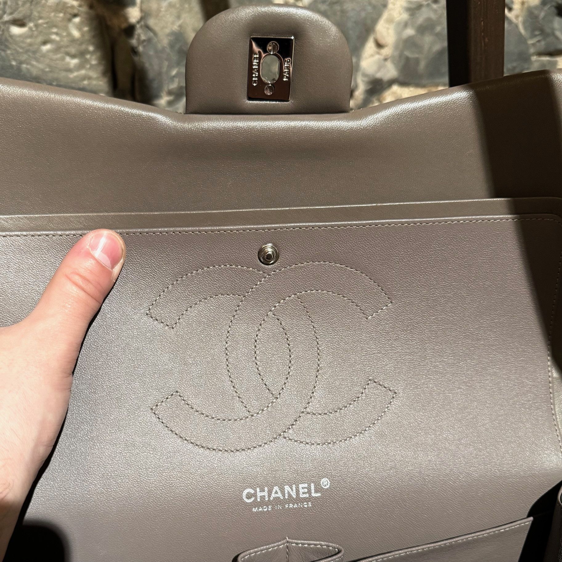 Chanel Chanel Jumbo Double Flap Taupe Patent Leather Classic Bag Size ONE SIZE - 11 Thumbnail