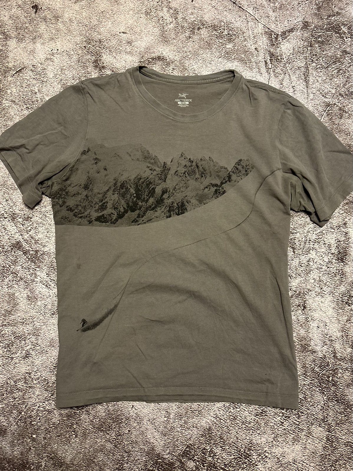 Arc'teryx Faded ARCTERY'X T-Shirt Big Logo Size US M / EU 48-50 / 2 - 1 Thumbnail