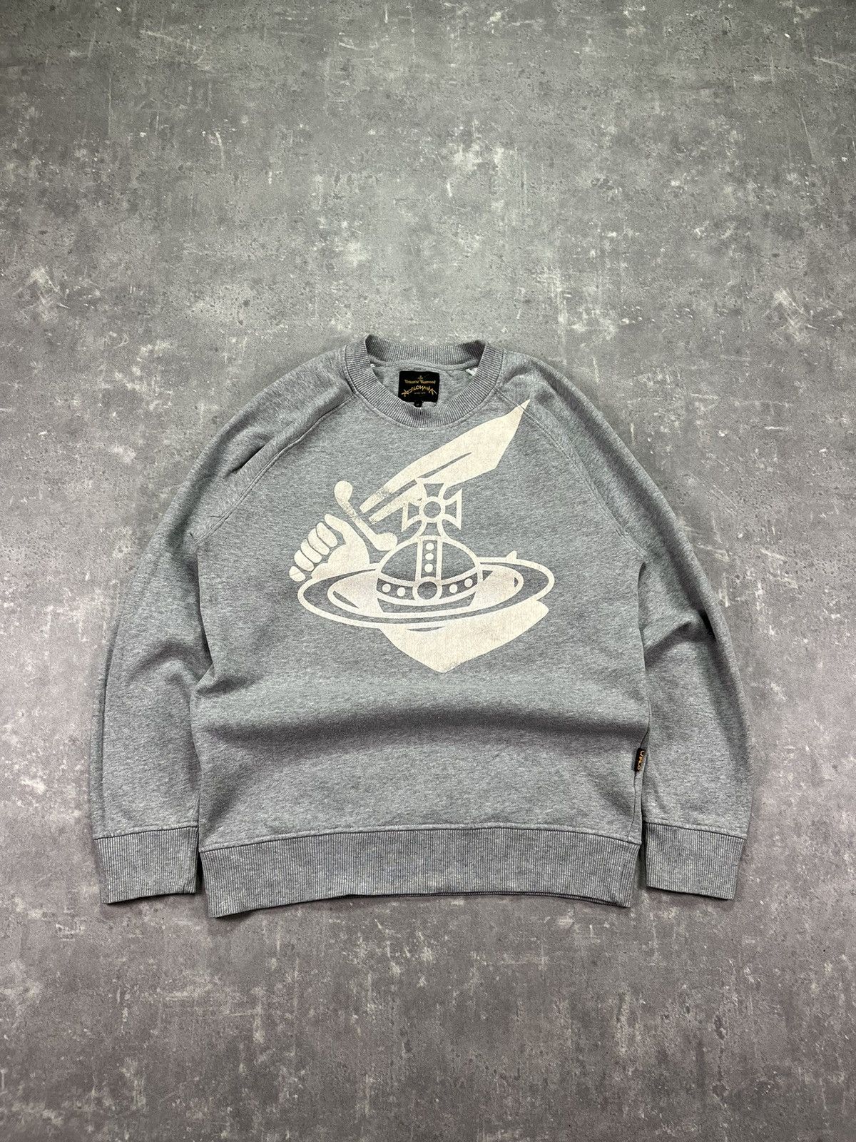 Vivienne Westwood Vivienne Westwood Anglomania Distressed Big Logo Crewneck M Size US M / EU 48-50 / 2 - 1 Thumbnail