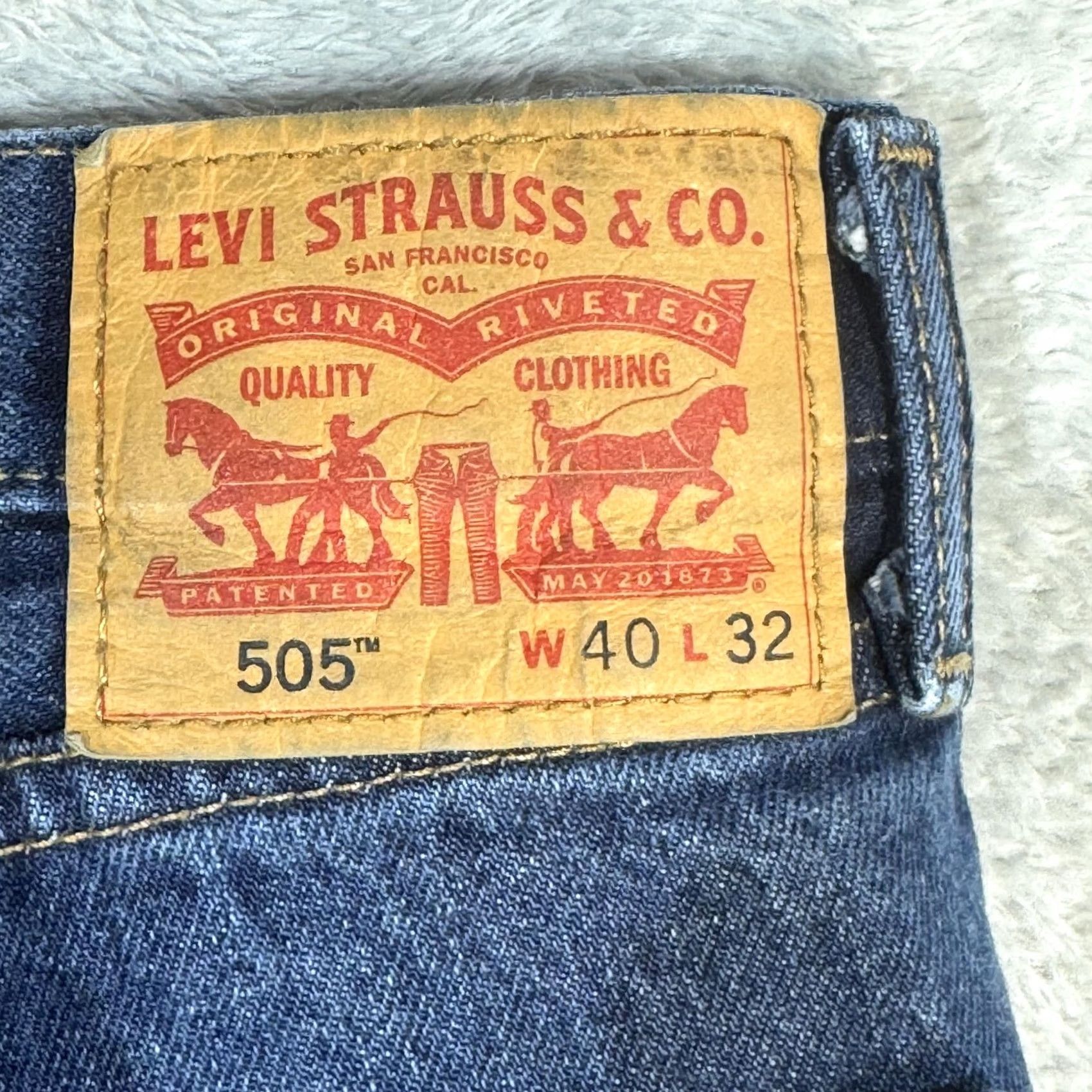 Levi's VINTAGE Levis 505 Jeans Mens 40x32 Blue Regular Fit Straight Leg Denim Zip Fly Size US 40 / EU 56 - 3 Thumbnail