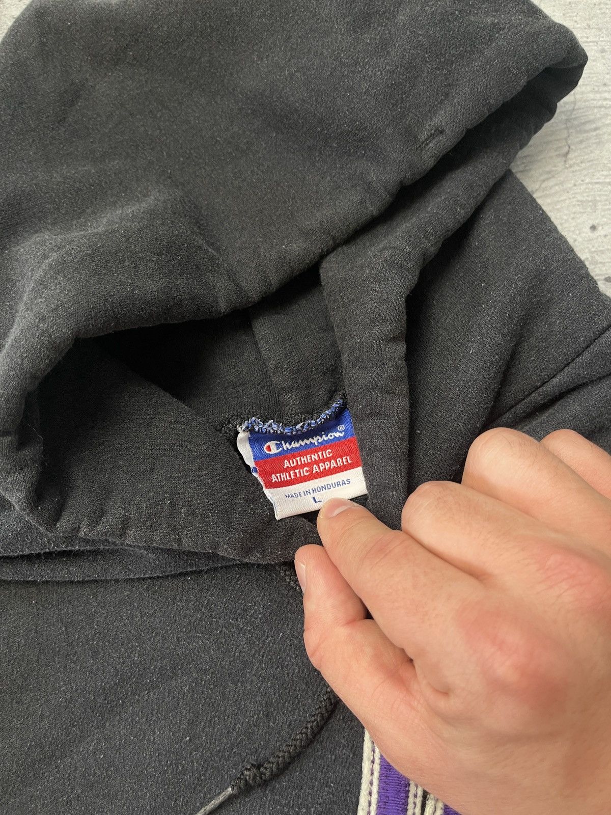 Champion VINTAGE 90S CHAMPION HOODIE HEAVY COTTON Size US L / EU 52-54 / 3 - 7 Thumbnail