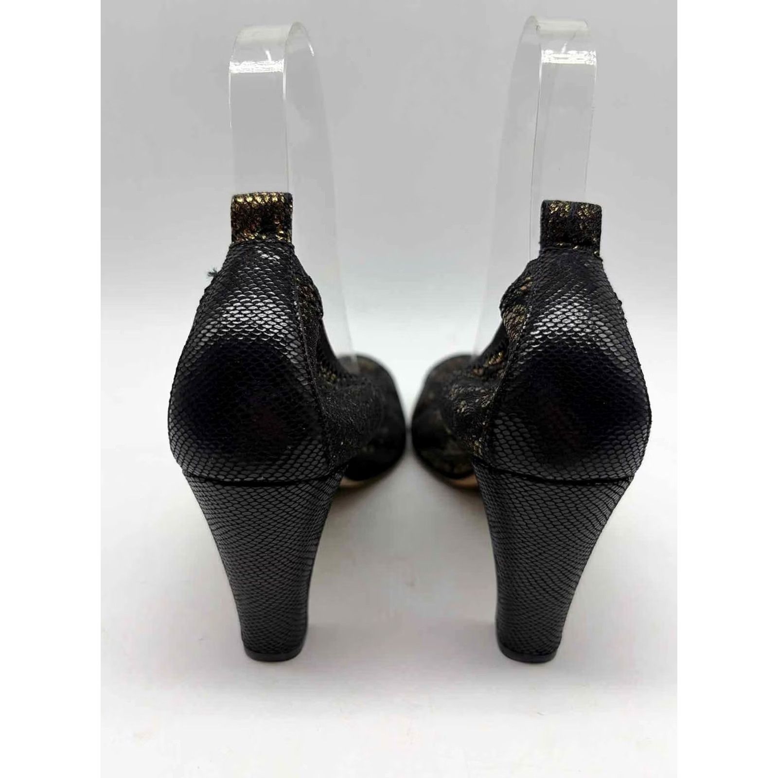 Chanel Chanel Gold Size 38 Pump Heels Pre-Owned Size US 8 / IT 38 - 4 Thumbnail