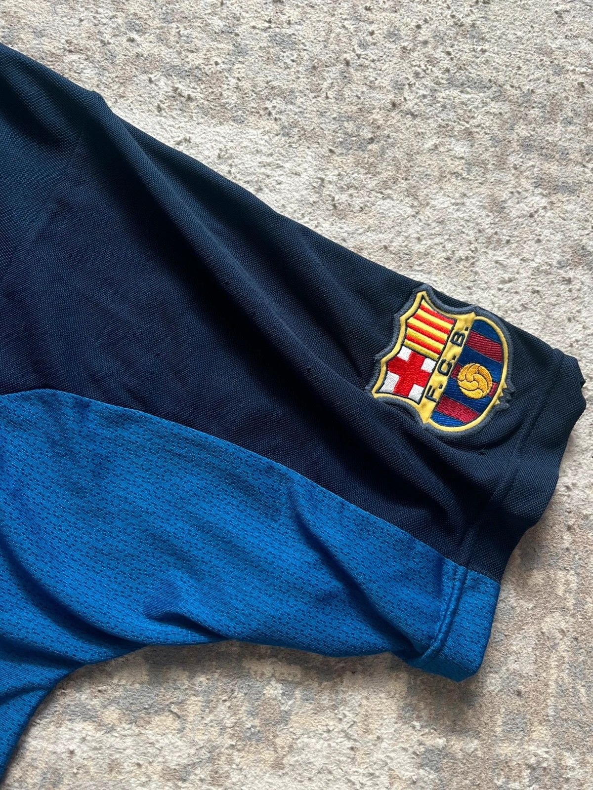 Nike Nike Soccer Team x FC Barcelona Vintage Rare Football Barca Size US S / EU 44-46 / 1 - 2 Thumbnail