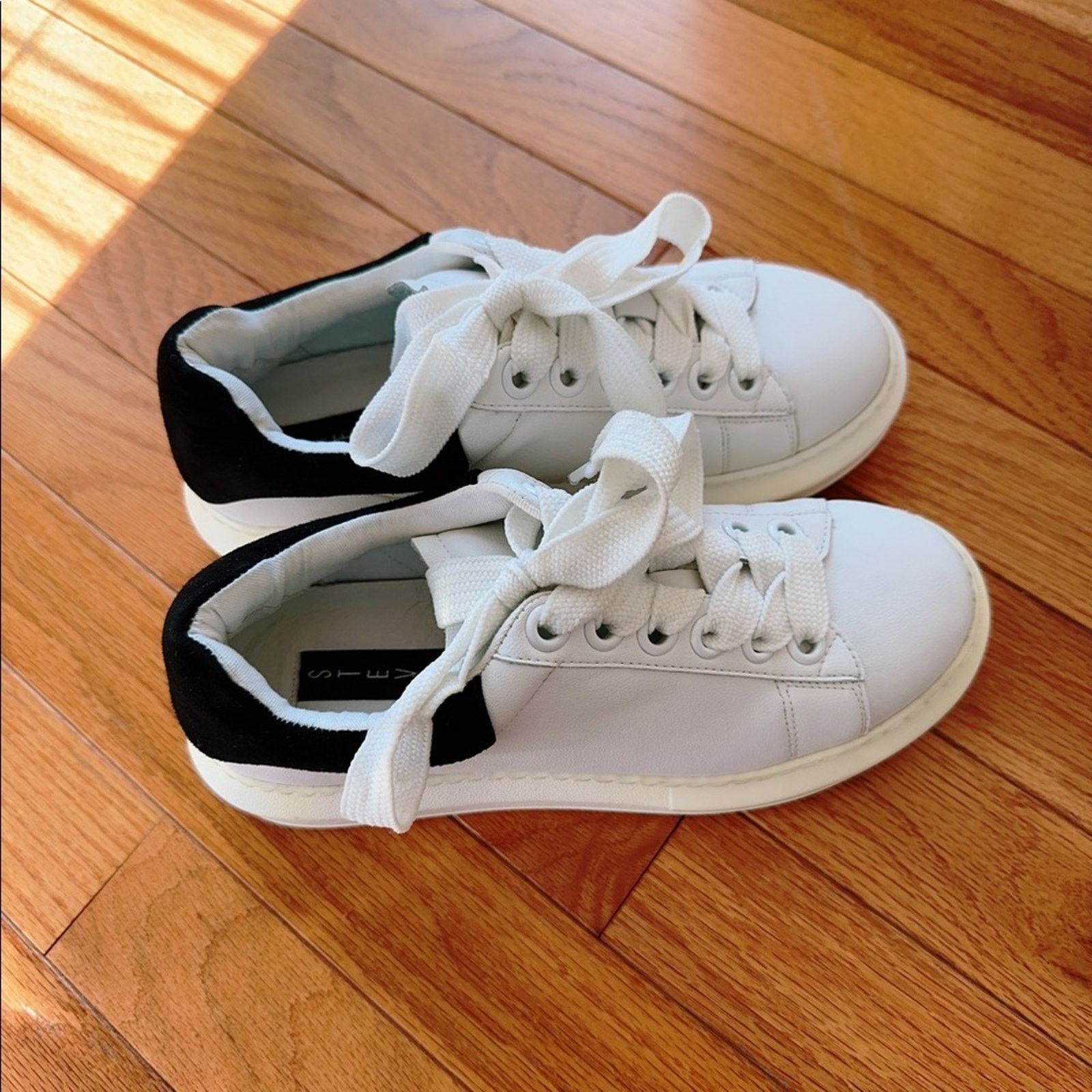 Steve Madden Steven Madden Leather Platform Sneakers Women's 5M Size US 5 / IT 35 - 7 Thumbnail