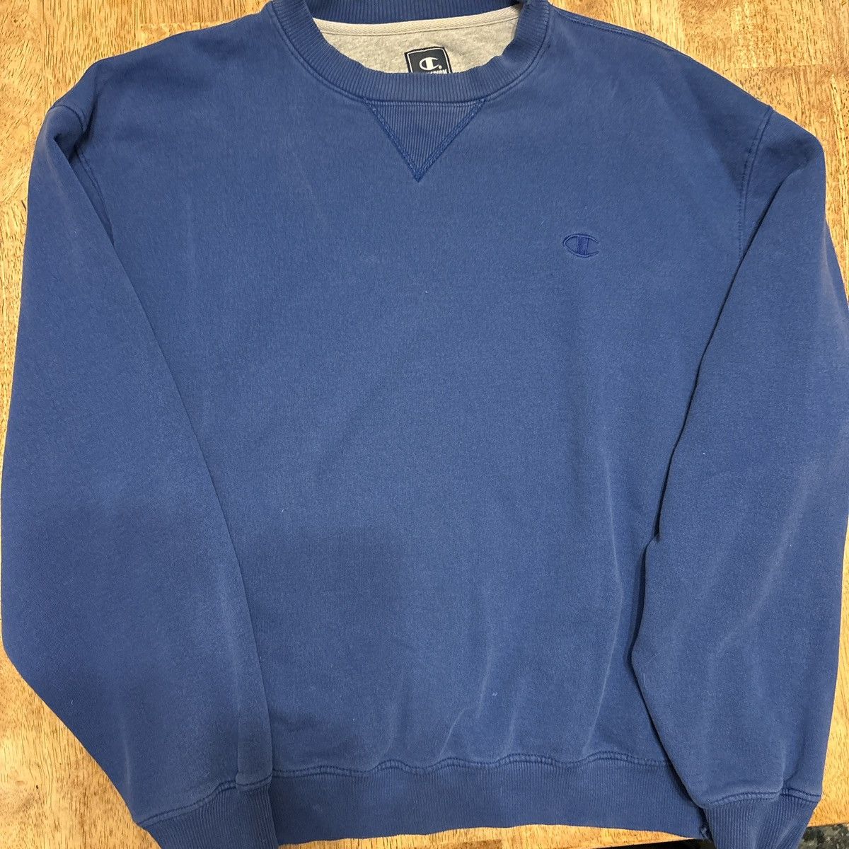 Champion Vintage Champion Blue Crewneck Size US L / EU 52-54 / 3 - 2 Thumbnail
