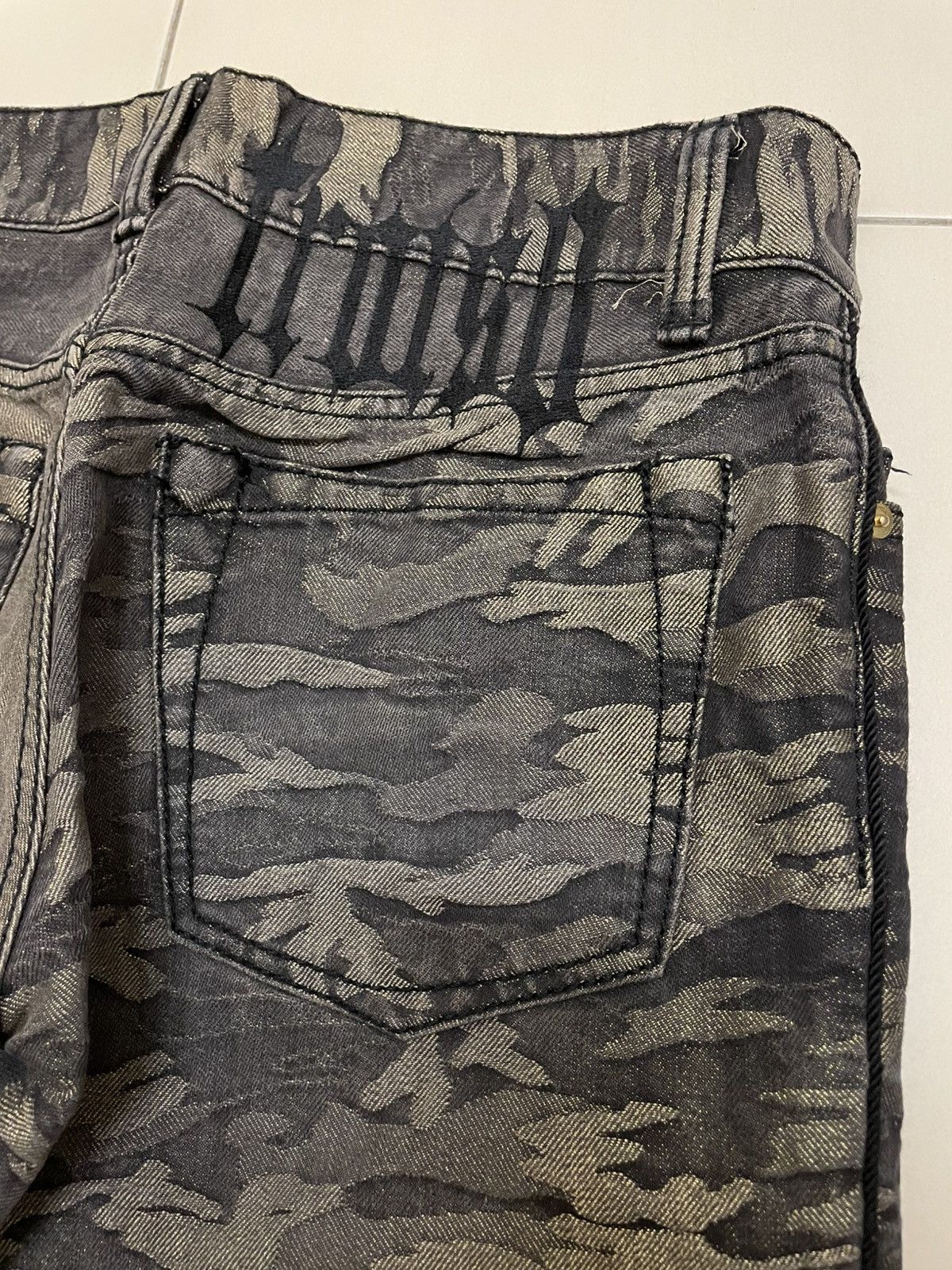 Japanese Brand 20MF 20,000,000 Fragments 'TroisO' Golden Tiger Stripe Jeans Size US 32 / EU 48 - 9 Thumbnail