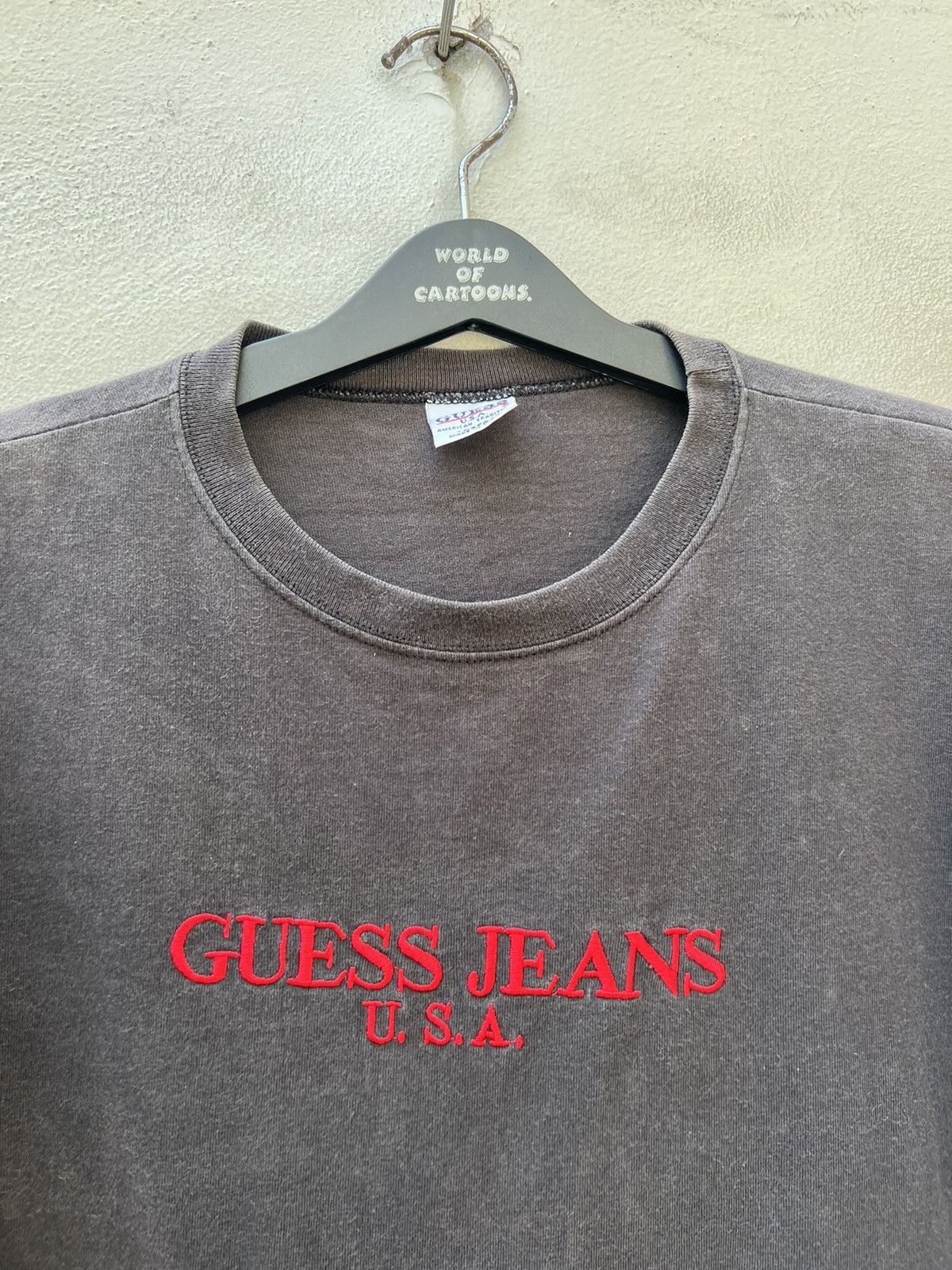 Guess Vintage 90s Guess Uneven Embroidery Spell Out Sun Faded tee Size US XL / EU 56 / 4 - 6 Thumbnail