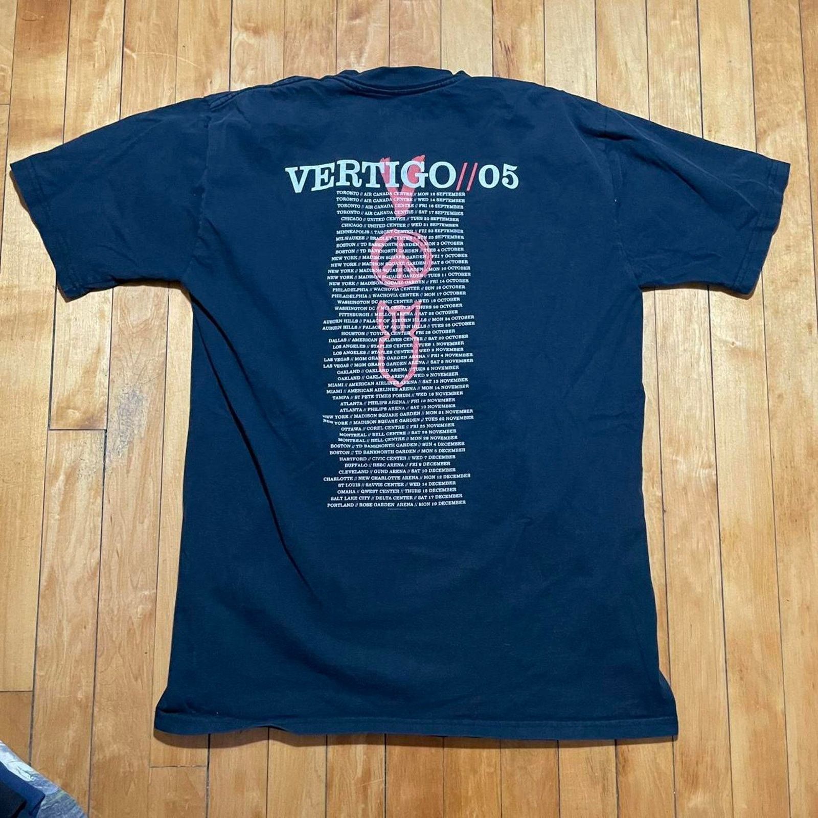Other U2 Vertigo 2005 Tour T Shirt Size L Black Band Tee Size US L / EU 52-54 / 3 - 3 Thumbnail