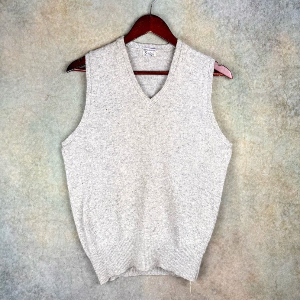Vintage VTG 60s Knit Sweater Vest Mens M Gray V Neck Plain True Vtg Size US M / EU 48-50 / 2 - 1 Thumbnail