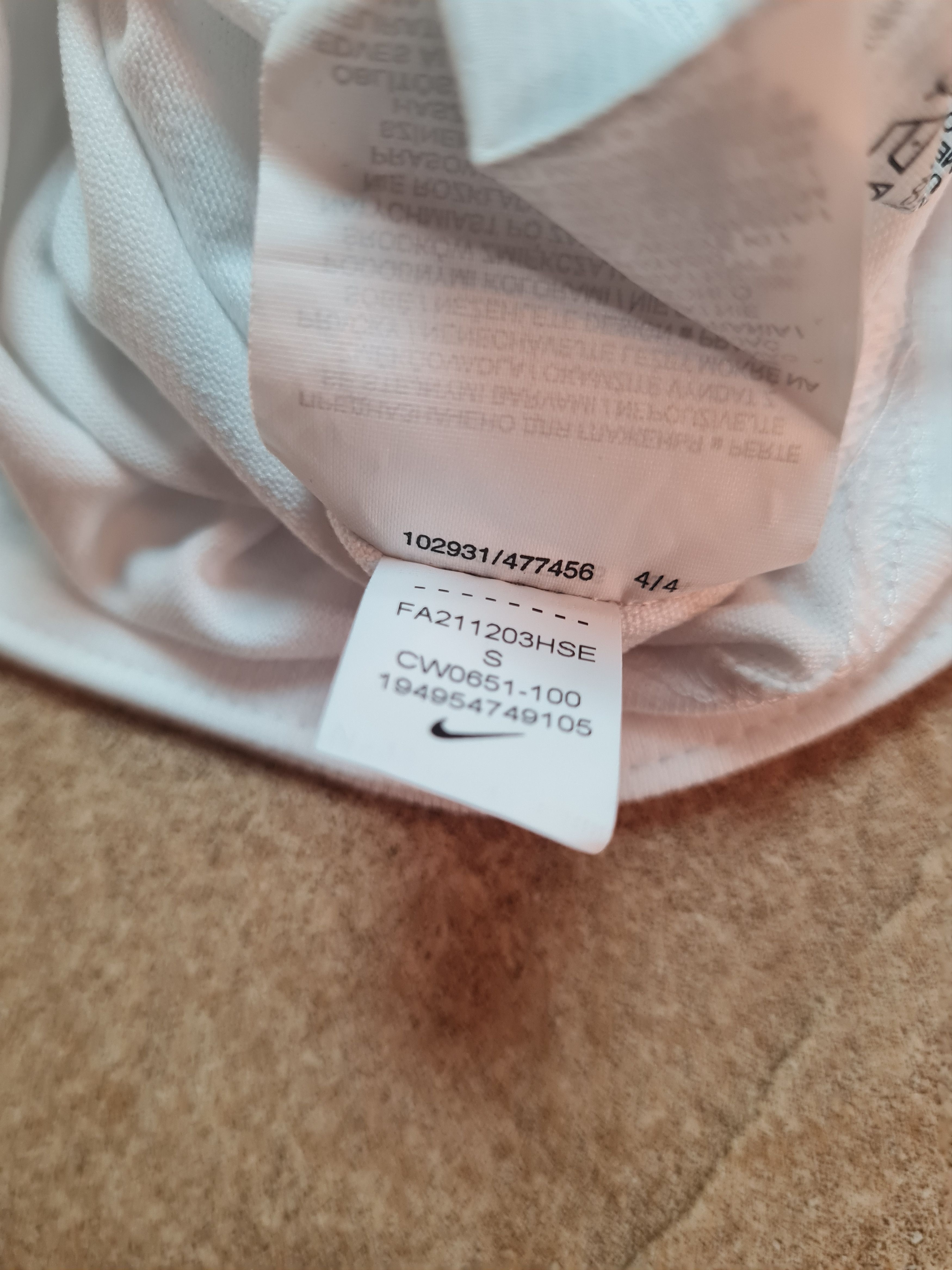 Nike Jersey Nike Inter 21-22 Lifestyle Shirt Leaked Would Have Size S / US 4 / IT 40 - 19 Thumbnail