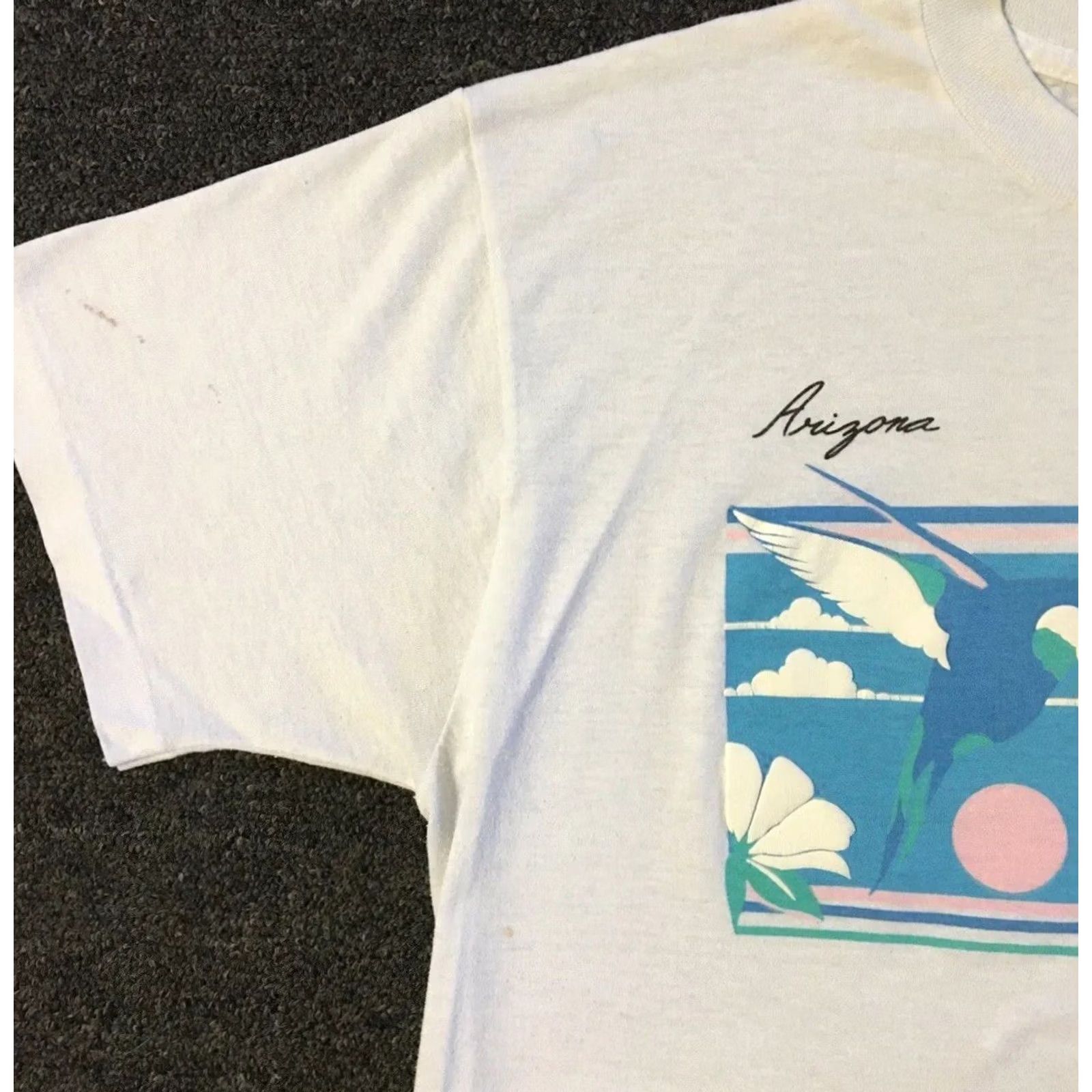 Vintage VINTAGE Arizona Hummingbird Shirt S White 80s 90s Grunge Beach Sun Palm Trees Animal Flower Military USA Men T-Shirt Size US S / EU 44-46 / 1 - 6 Thumbnail