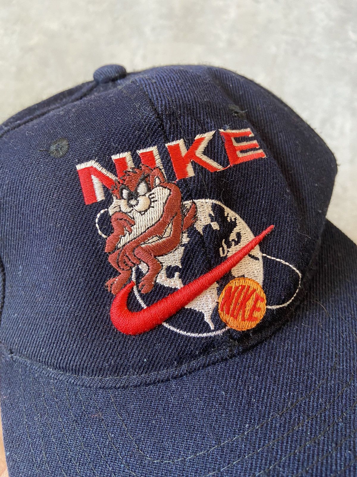 Nike Nike Vintage Cap Korea Taz Looney Tunes RARE Size ONE SIZE - 3 Thumbnail
